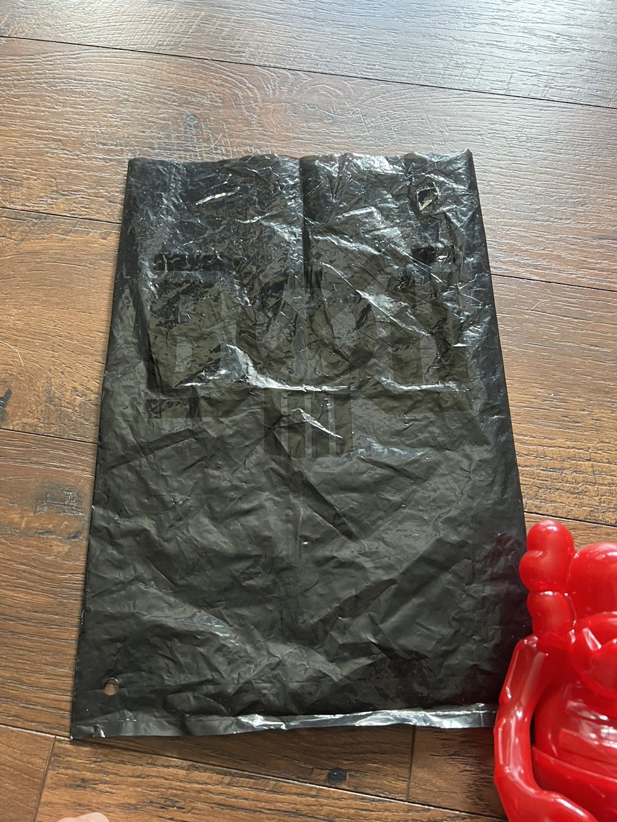 Bounty Hunter 2006 Kaws bounty Hunter skull kun vinyl figure red Size ONE SIZE - 15 Thumbnail