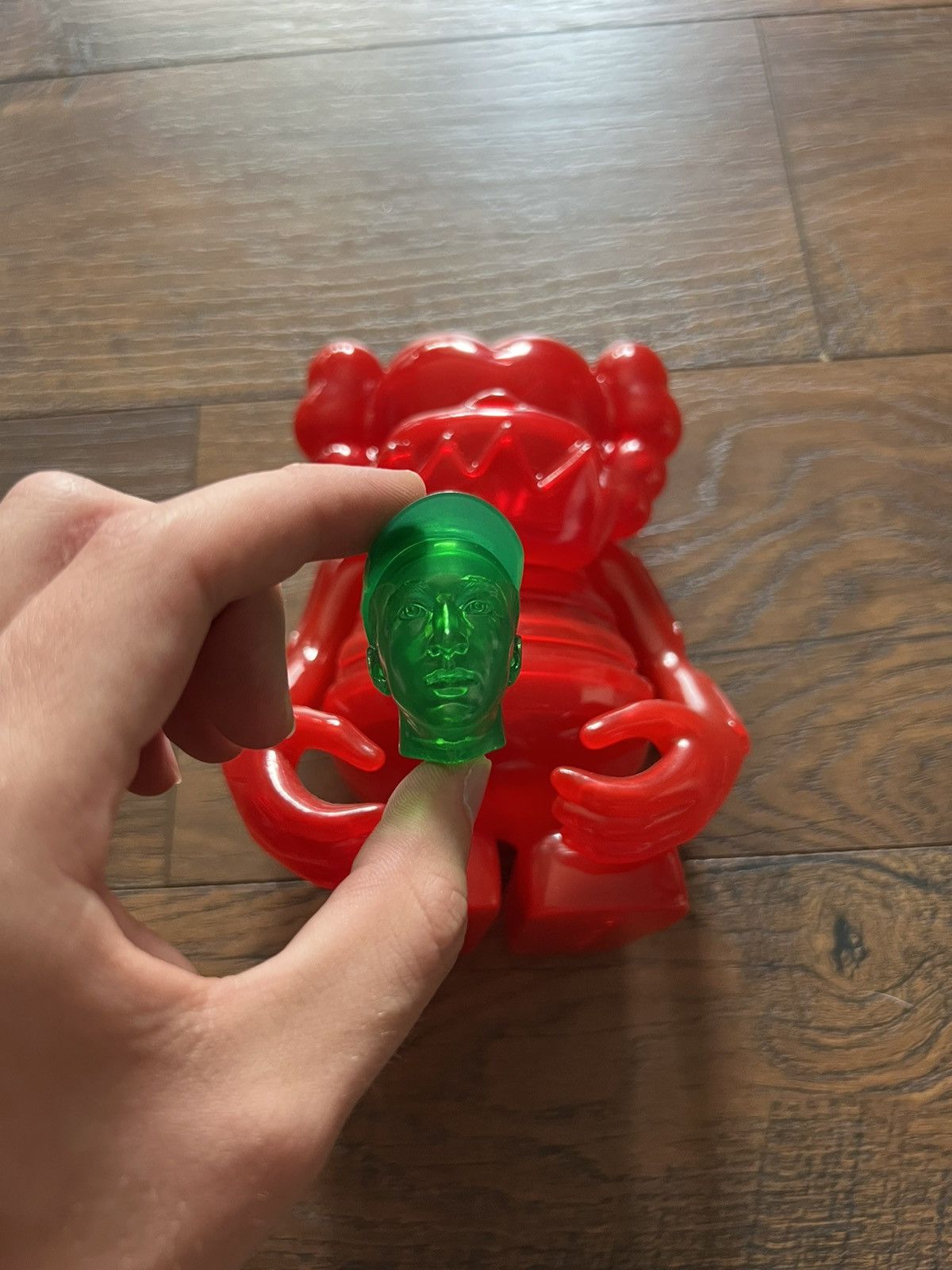 Bounty Hunter 2006 Kaws bounty Hunter skull kun vinyl figure red Size ONE SIZE - 11 Thumbnail