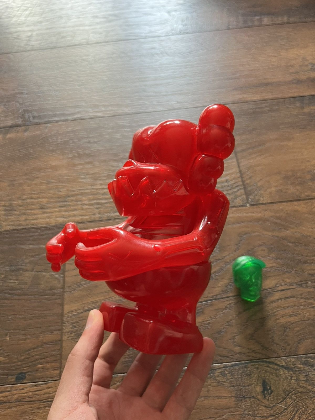 Bounty Hunter 2006 Kaws bounty Hunter skull kun vinyl figure red Size ONE SIZE - 4 Thumbnail