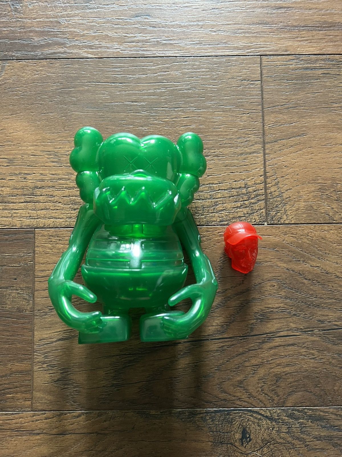 image of 2006 Kaws Bounty Hunter Skull Kun Vinyl Figure Green, Men's