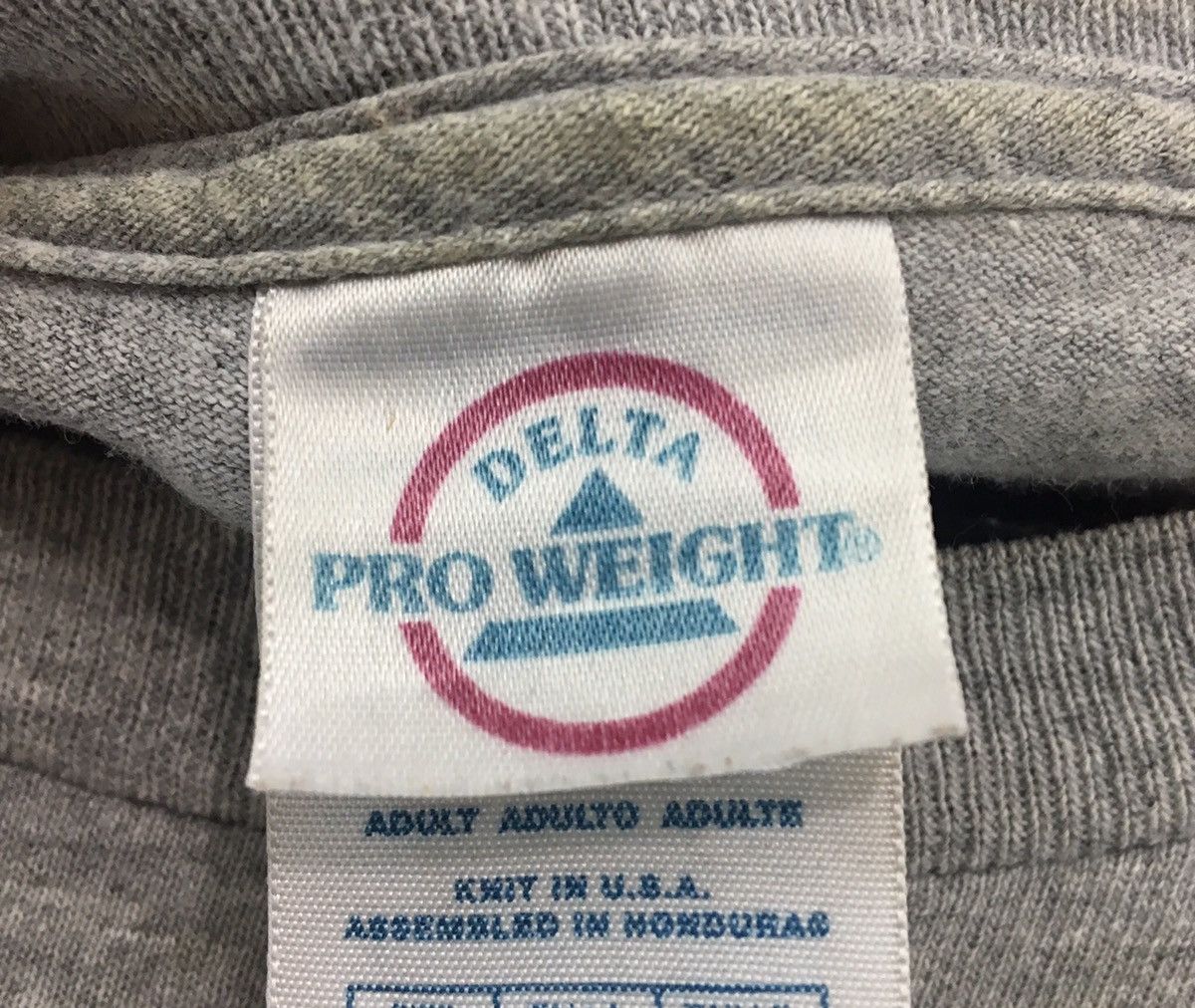 Other Vintage HARVARD UNIVERSITY Crewneck Tee Size US L / EU 52-54 / 3 - 8 Thumbnail