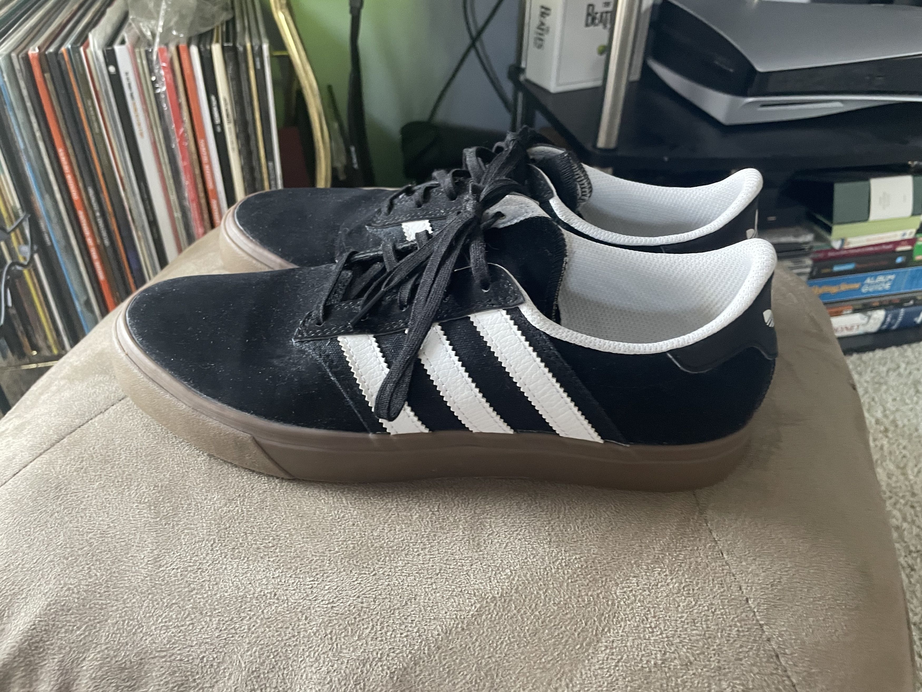 Adidas Seeley Premiere Black/White/Gums Skate Shoe Size US 9 / EU 42 - 2 Thumbnail