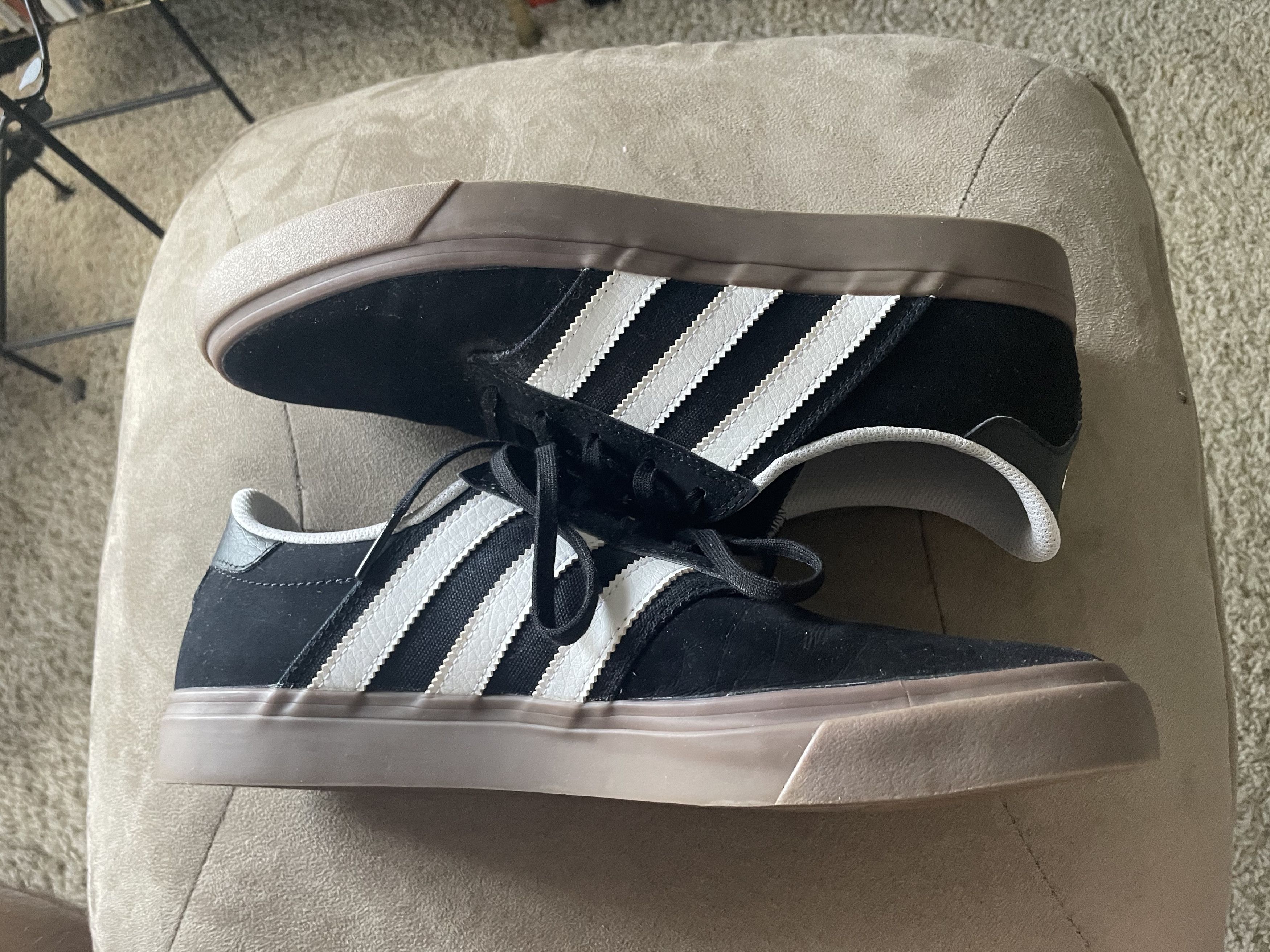 Adidas Seeley Premiere Black/White/Gums Skate Shoe Size US 9 / EU 42 - 8 Thumbnail