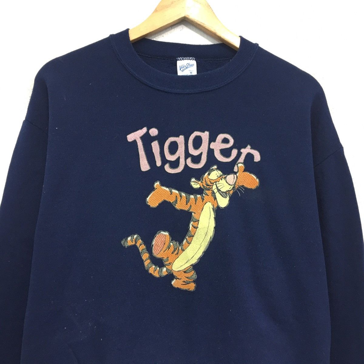 Cartoon Network × Disney × Velva Sheen Vintage TIGGER THE POOH Crewneck Sweatshirt Size US M / EU 48-50 / 2 - 3 Thumbnail