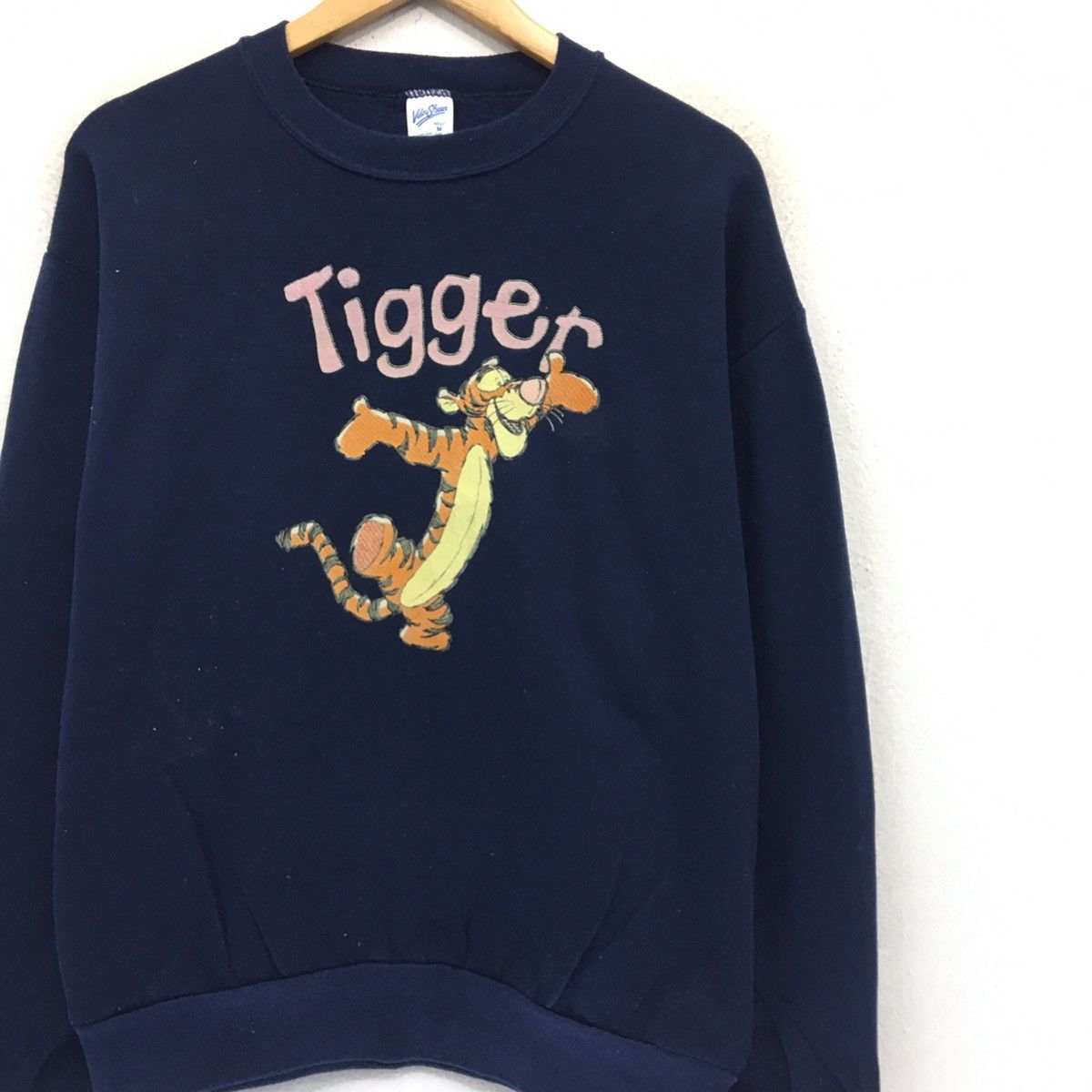 Cartoon Network × Disney × Velva Sheen Vintage TIGGER THE POOH Crewneck Sweatshirt Size US M / EU 48-50 / 2 - 4 Thumbnail