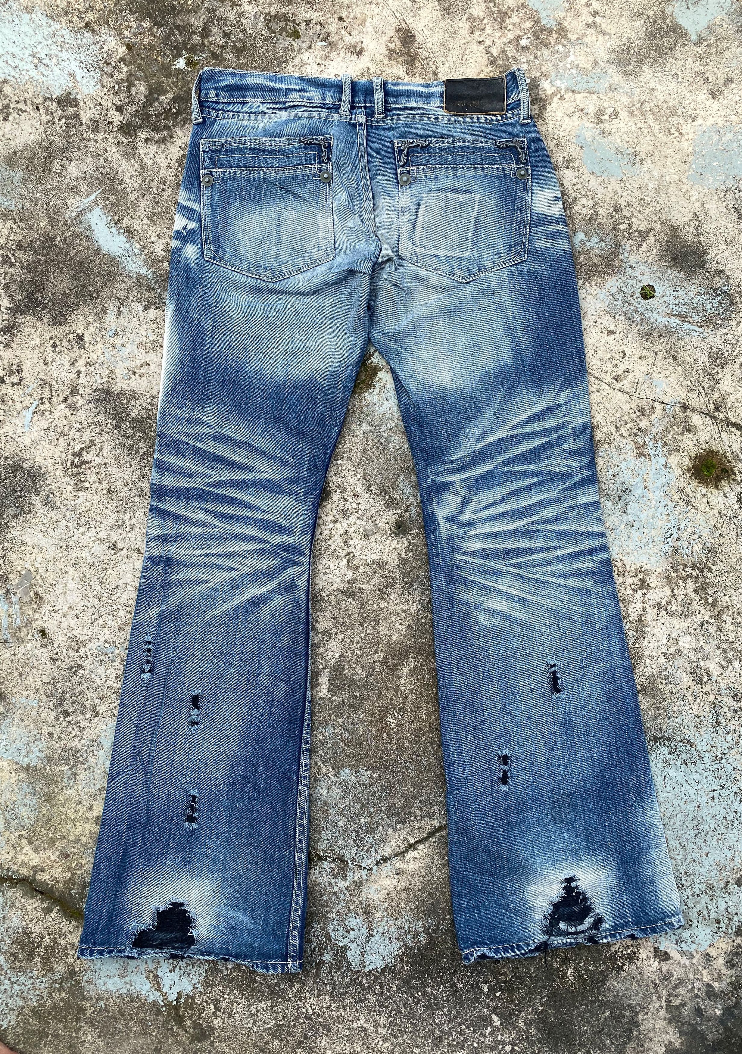 Japanese Brand RARE🔥Japanese Brands Skulls Hardcore Distressed Flare Jeans Size US 32 / EU 48 - 2 Thumbnail
