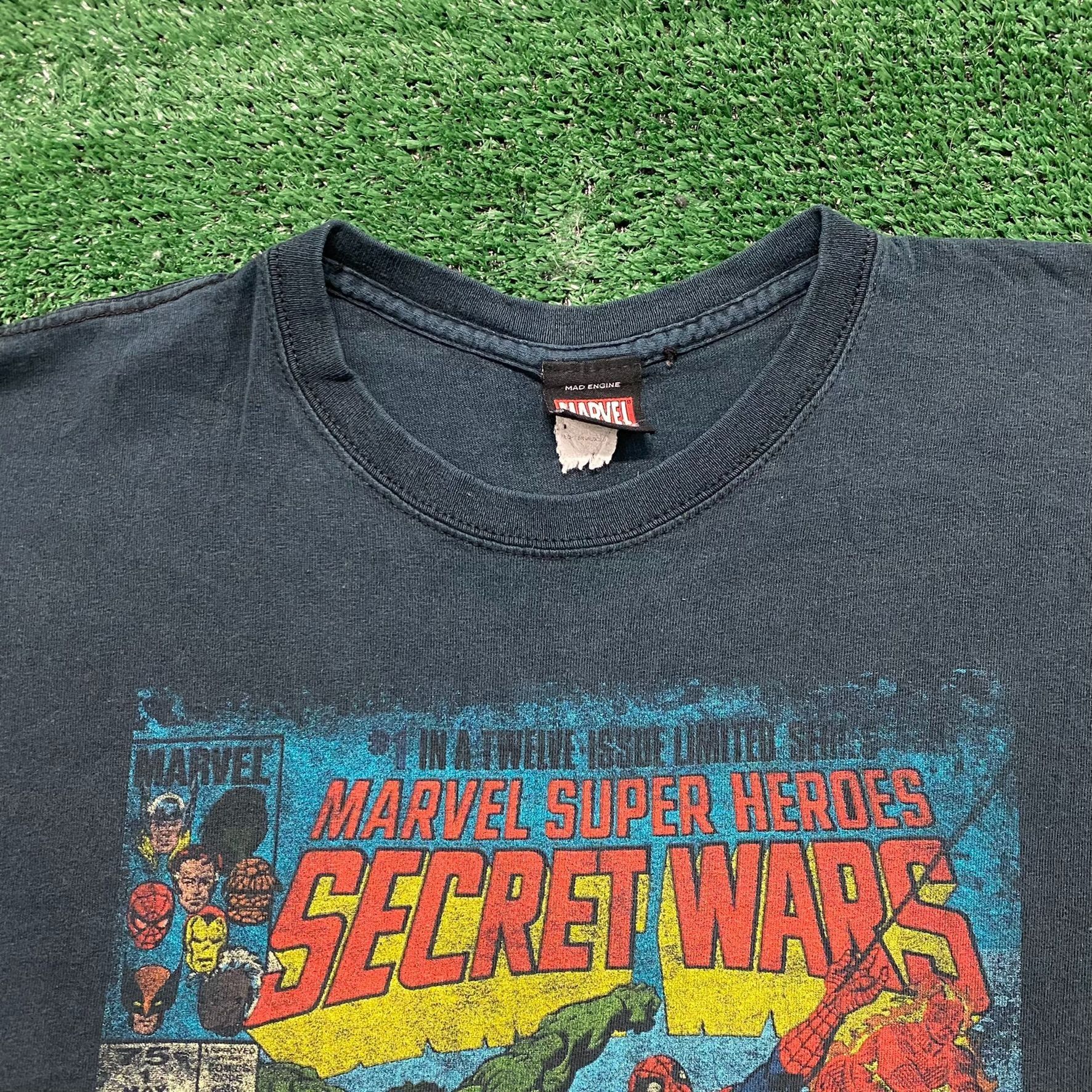 Marvel Comics Vintage Y2K Sun Faded Marvel Secret Wars Comic Movie T-Shirt Size US M / EU 48-50 / 2 - 4 Thumbnail