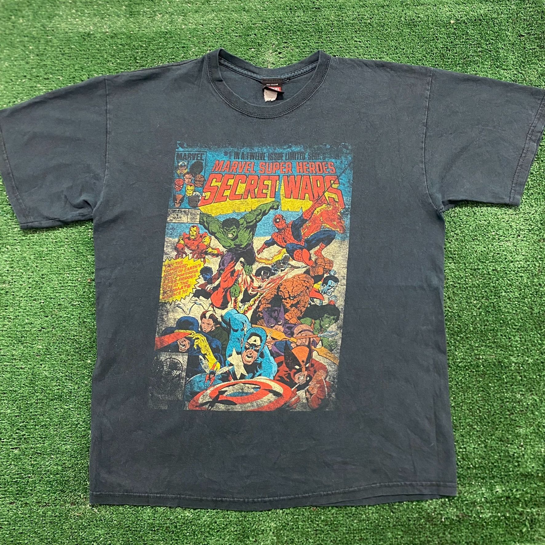 Marvel Comics Vintage Y2K Sun Faded Marvel Secret Wars Comic Movie T-Shirt Size US M / EU 48-50 / 2 - 1 Thumbnail