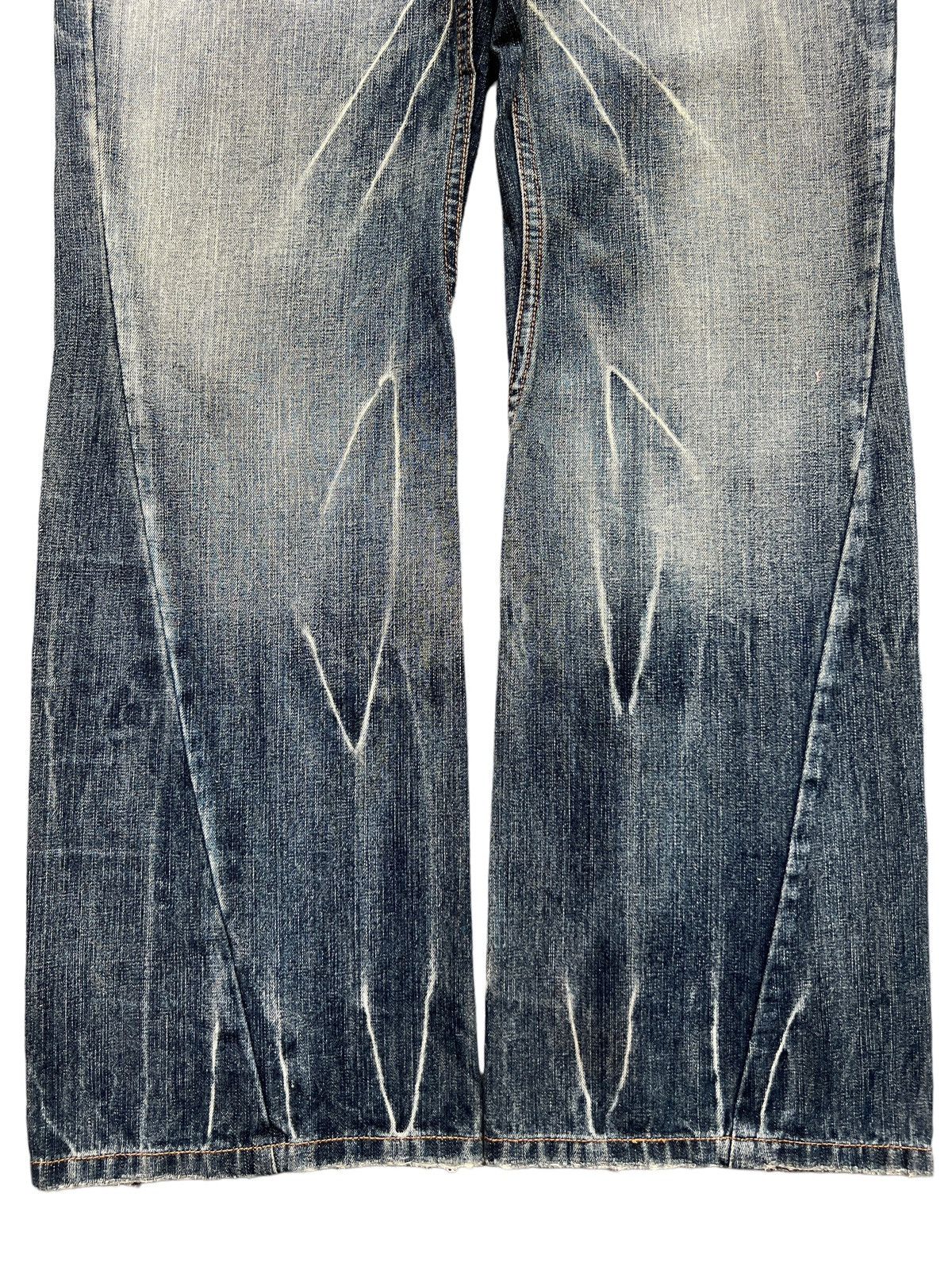 Japanese Brand 1 Homme Japan Distressed Gothic Flare Denim Jeans 32x32.5 Size US 30 / EU 46 - 6 Thumbnail
