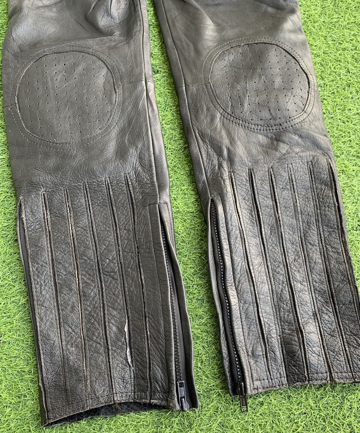 Genuine Leather Vintage Retro Japanese Brand Biker Leather Pants Size US 30 / EU 46 - 16 Thumbnail