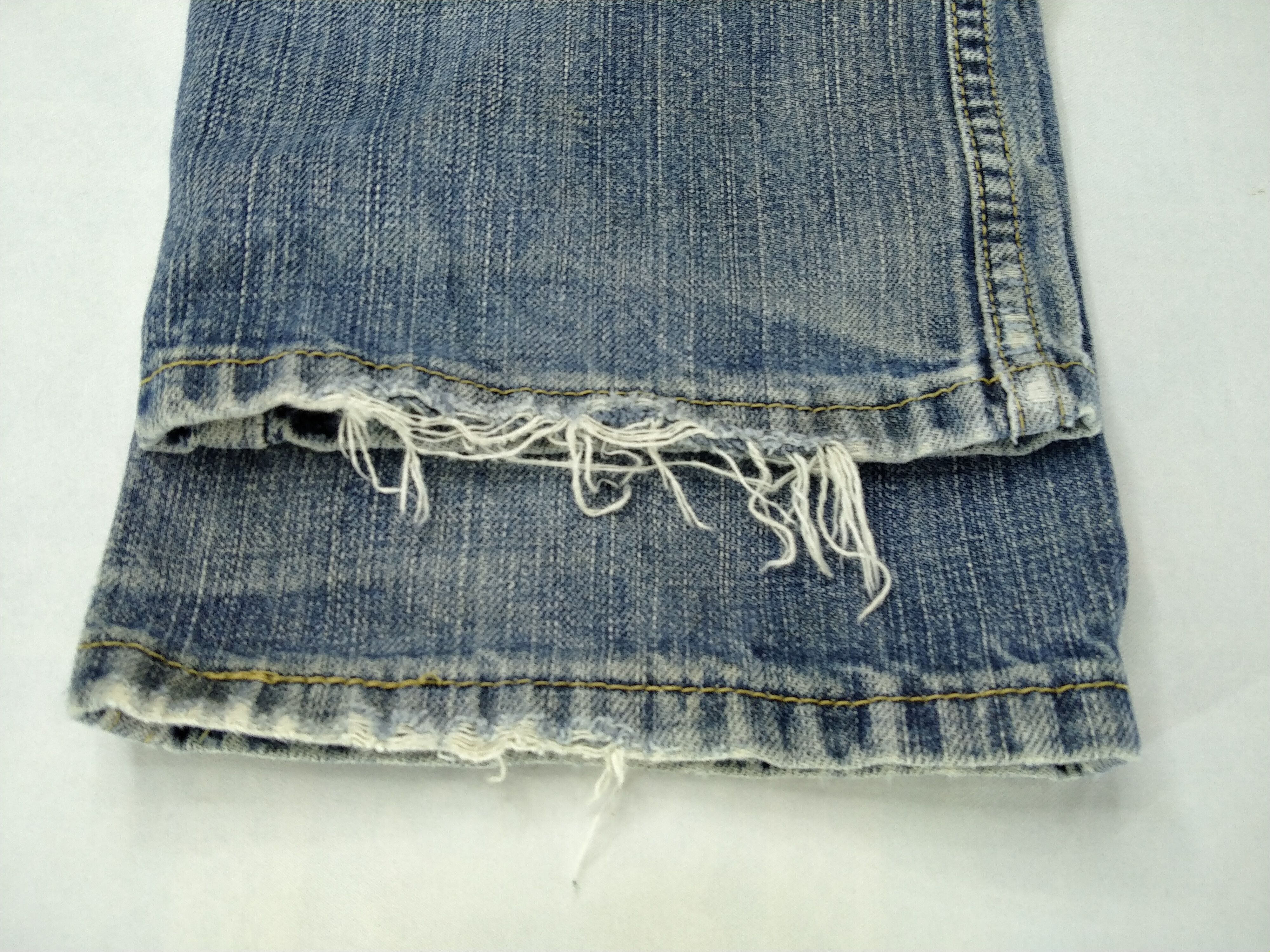 Levi's Distressed Vintage Levis 514 Slim Straight Denim 27x27 JN742 Size US 27 - 12 Thumbnail
