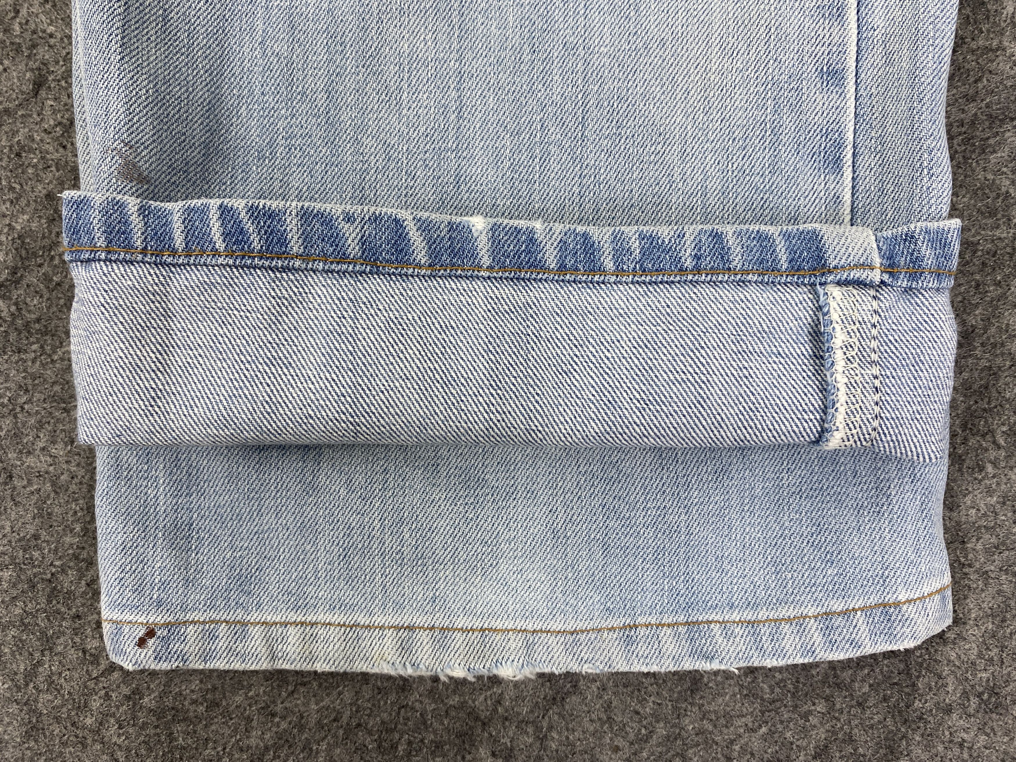 Levi's Light Blue Wash Vintage Levi's 512 31x28 Denim -JN2019 Size US 31 - 11 Thumbnail