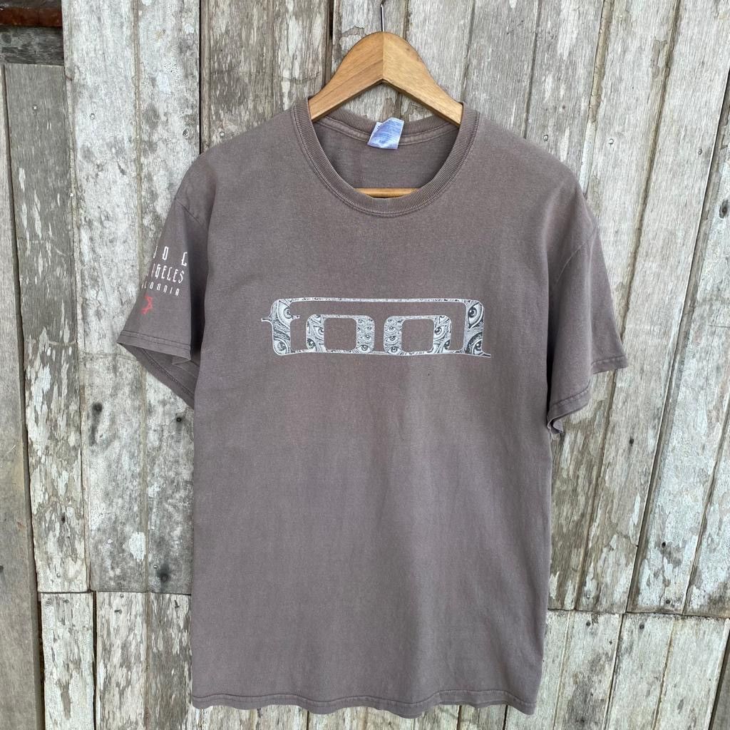 Band Tees Thrashed Faded Tool 2013 Band Tshirt Size US M / EU 48-50 / 2 - 1 Thumbnail