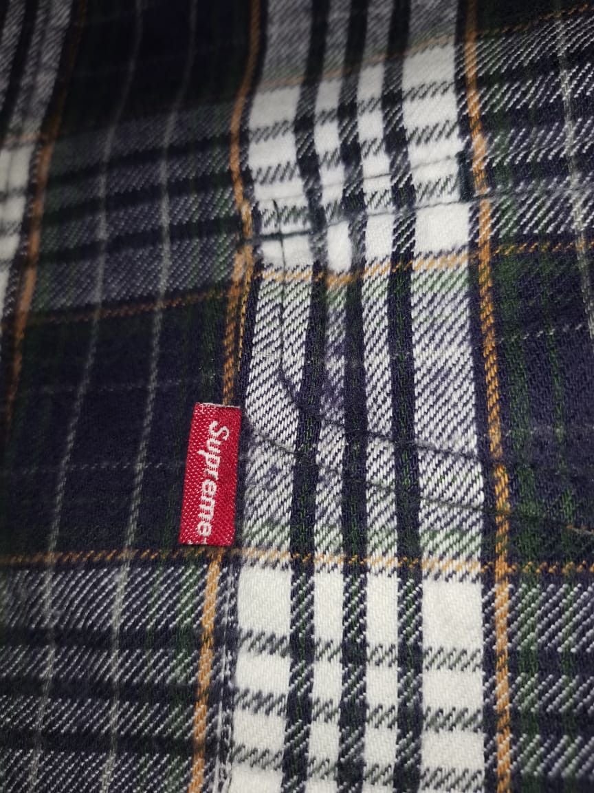 Supreme ✅ SEND OFFER!! 🔥 SUPREME FLANNEL LONG SLEEVE Size US M / EU 48-50 / 2 - 5 Thumbnail