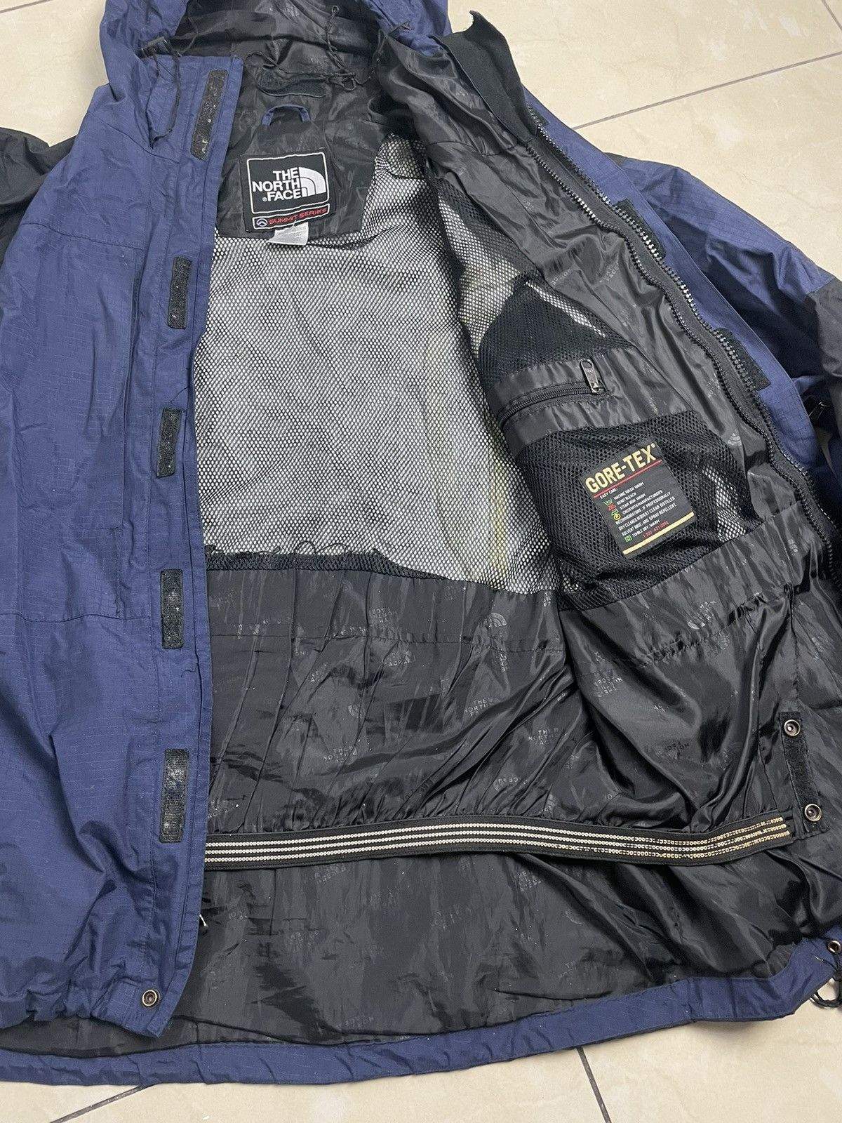The North Face Vintage The North Face Gore-Tex Jacket Size US L / EU 52-54 / 3 - 3 Thumbnail