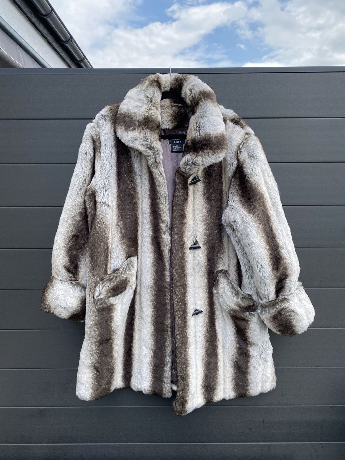 image of Avant Garde Vintage Dennis Basso Synthetic Fur Coat in White, Men's (Size XL)