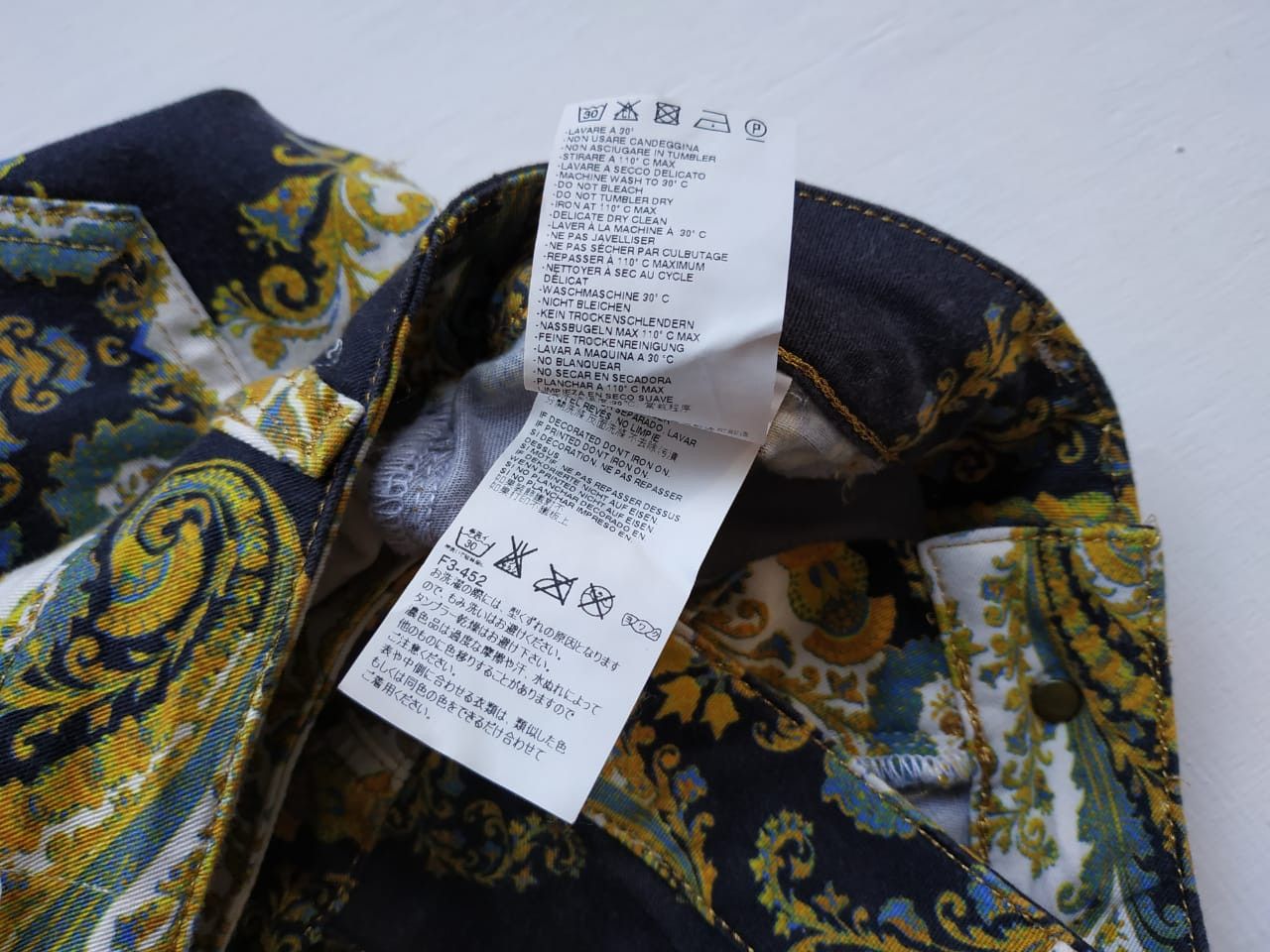 Just Cavalli Fit 28 to 29, Just Cavalli Paisley Stretch Pants Size 29" - 18 Thumbnail