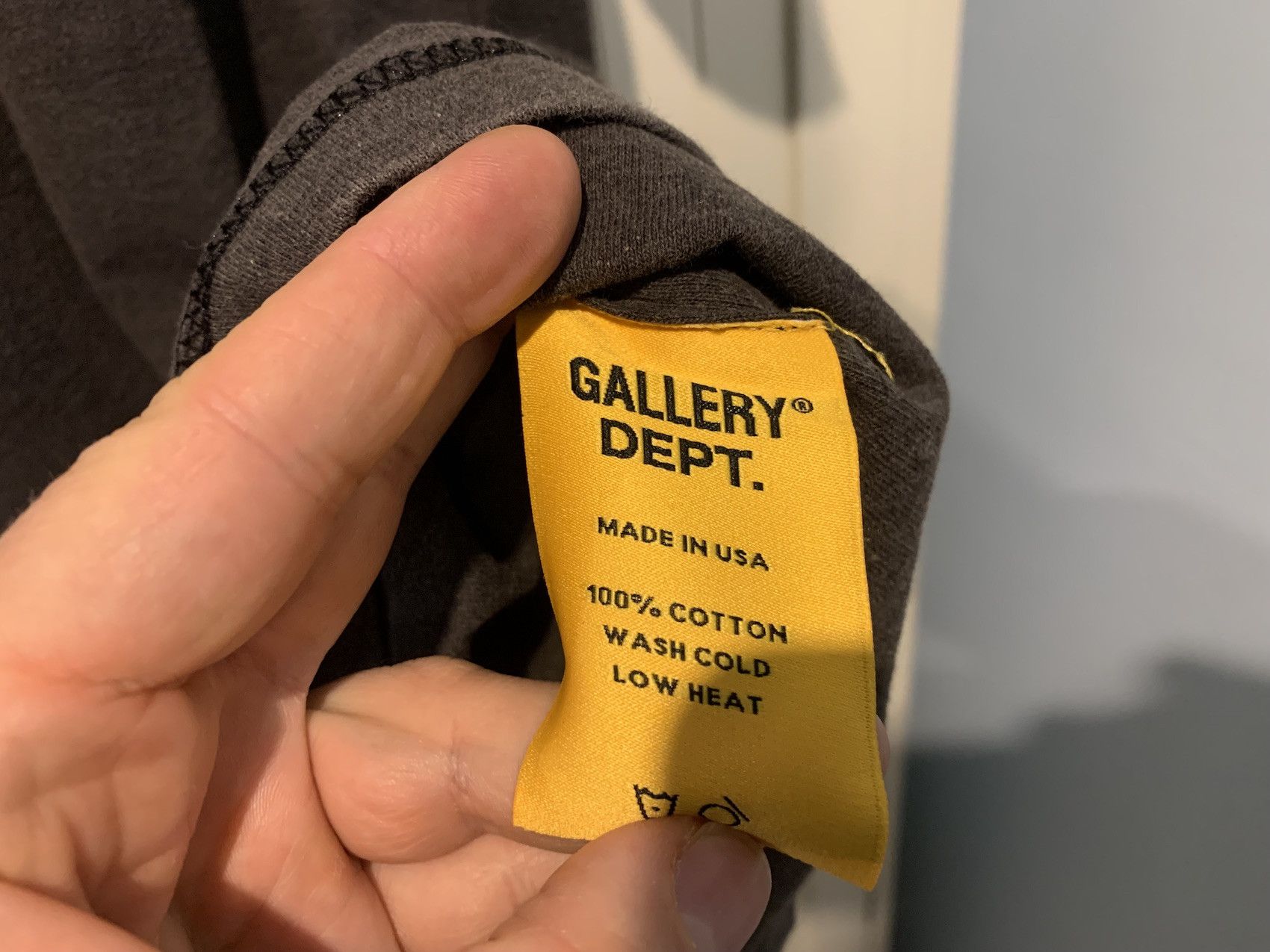 FW'21 T-shirt Inside-Out Art That Kills"