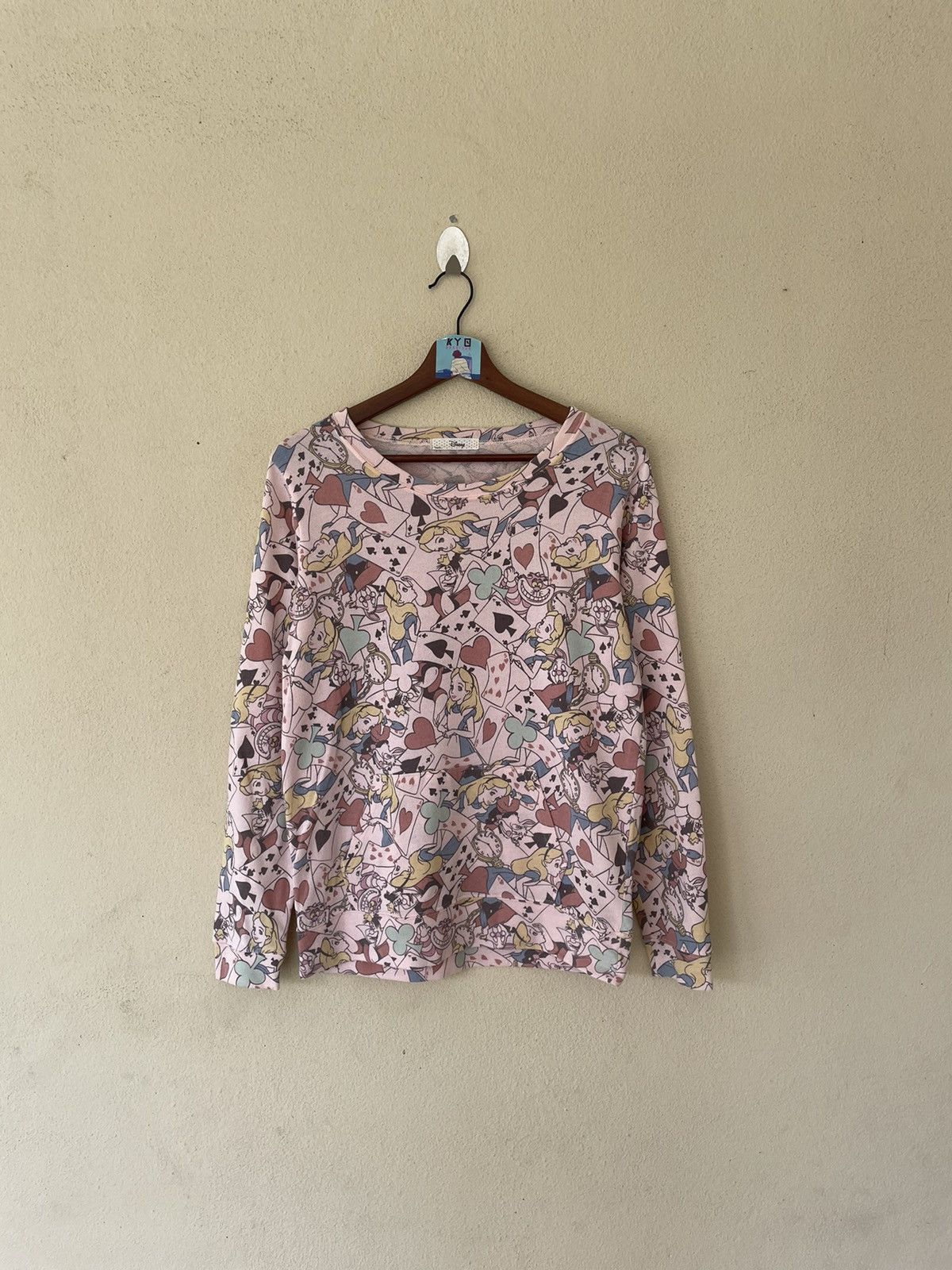 OVERPRINTED CINDERELLA GAMBIT SWEATSHIRT FITS M