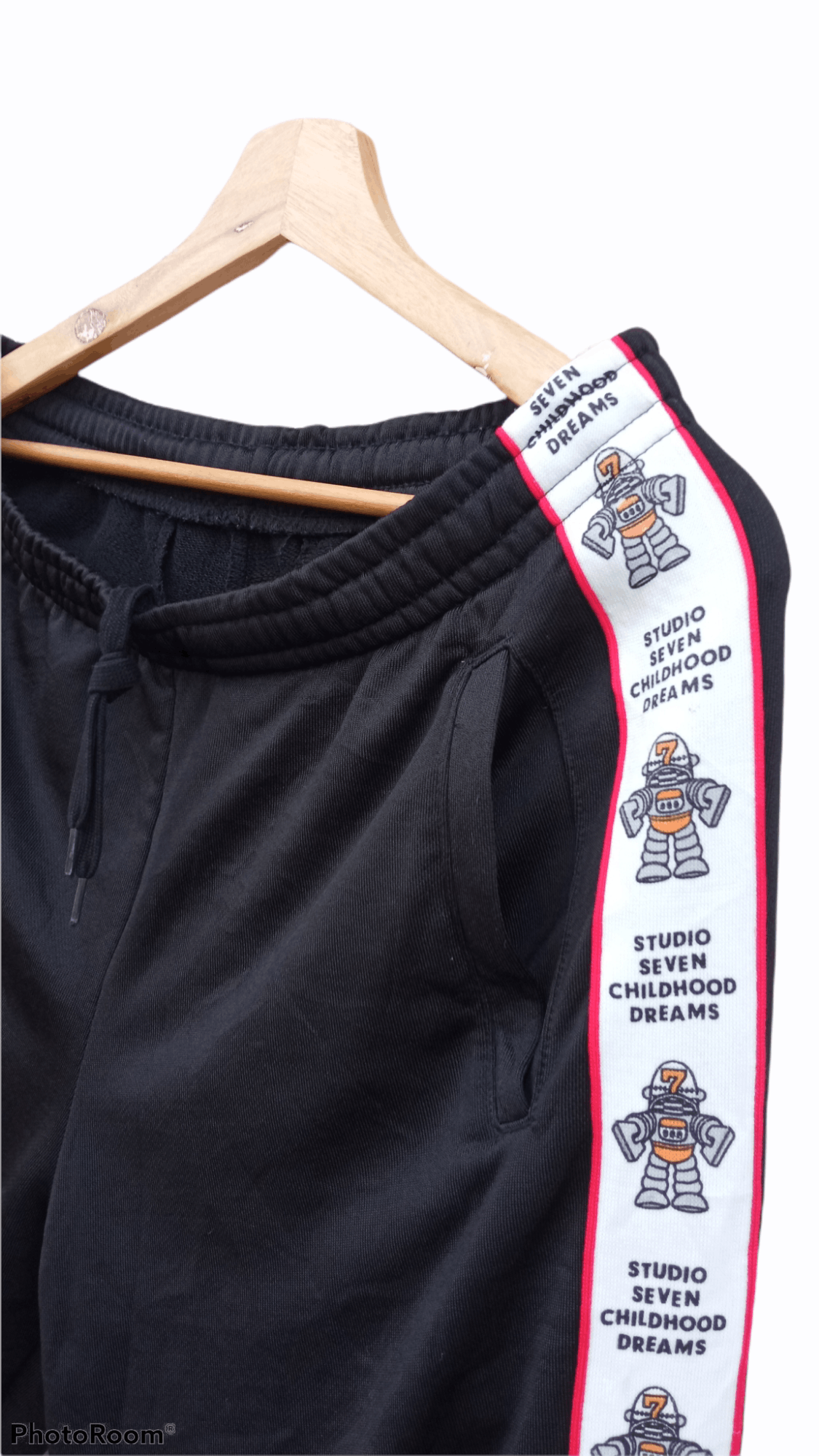 GU × Japanese Brand × Studio Seven 🔥🔥GU x Studio Seven Childhood Dreams Side Track Pants Size US 30 / EU 46 - 16 Thumbnail