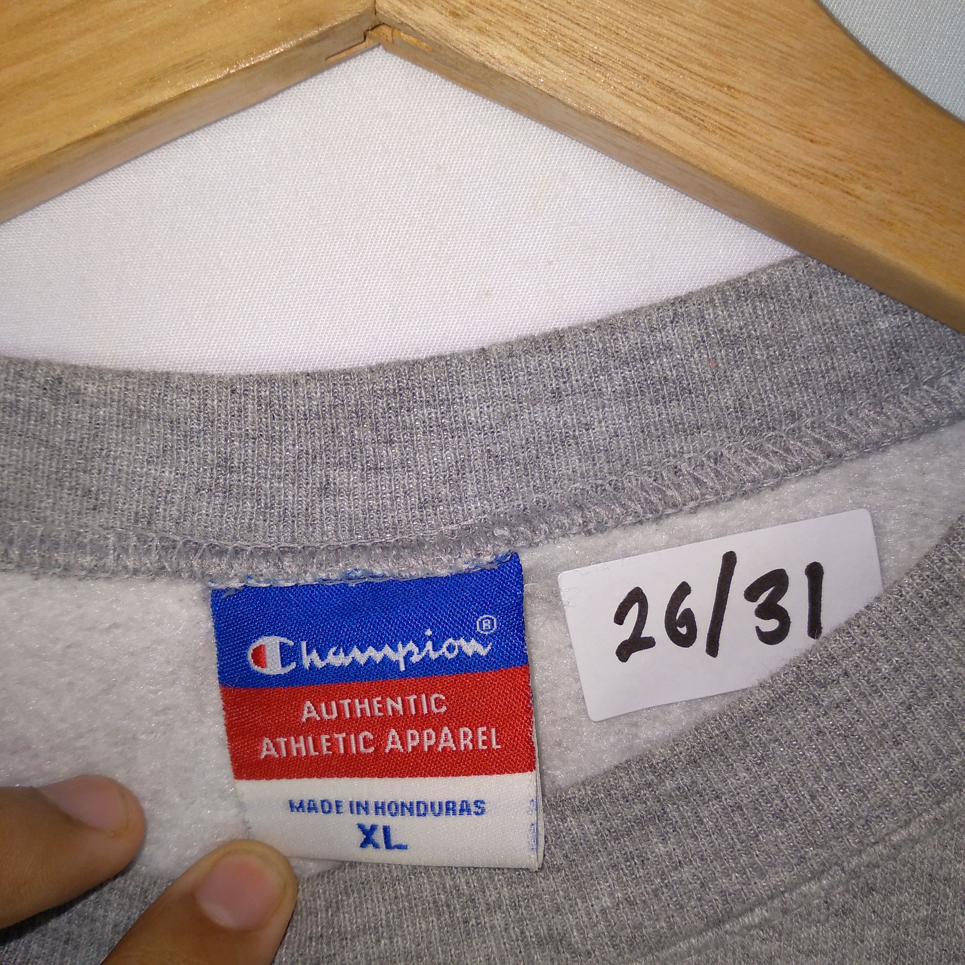 Champion × Vintage Vintage Champion Dayton Flyers Sweatshirts Size US L / EU 52-54 / 3 - 10 Thumbnail