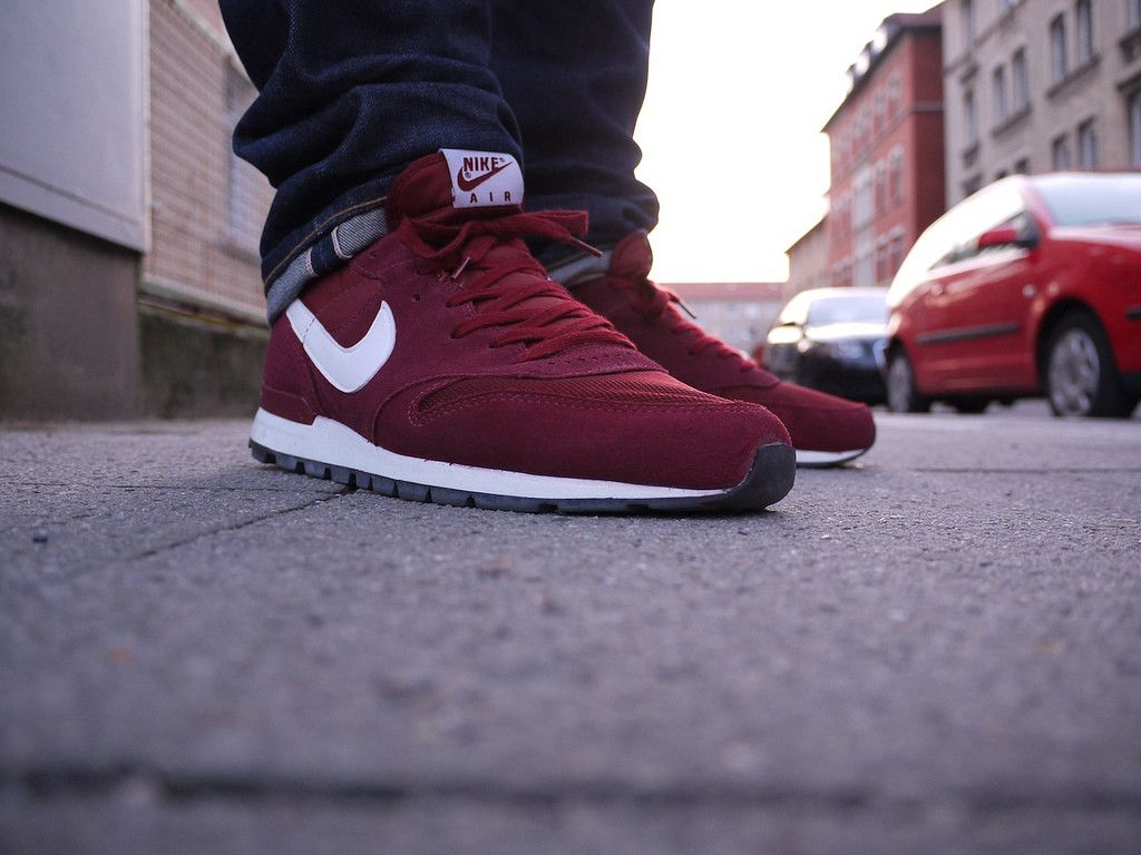 Nike nike air epic 2009 Size US 10 / EU 43 - 1 Thumbnail