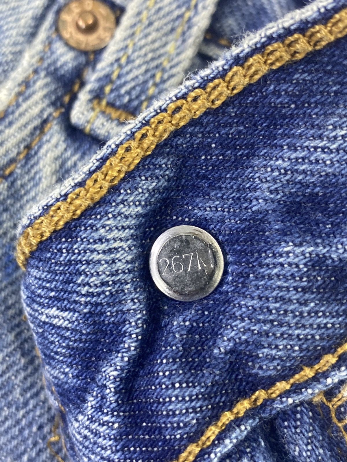 Levi's Vintage Levi's 505 Jeans Blue Wash- J703 Size US 36 / EU 52 - 4 Thumbnail