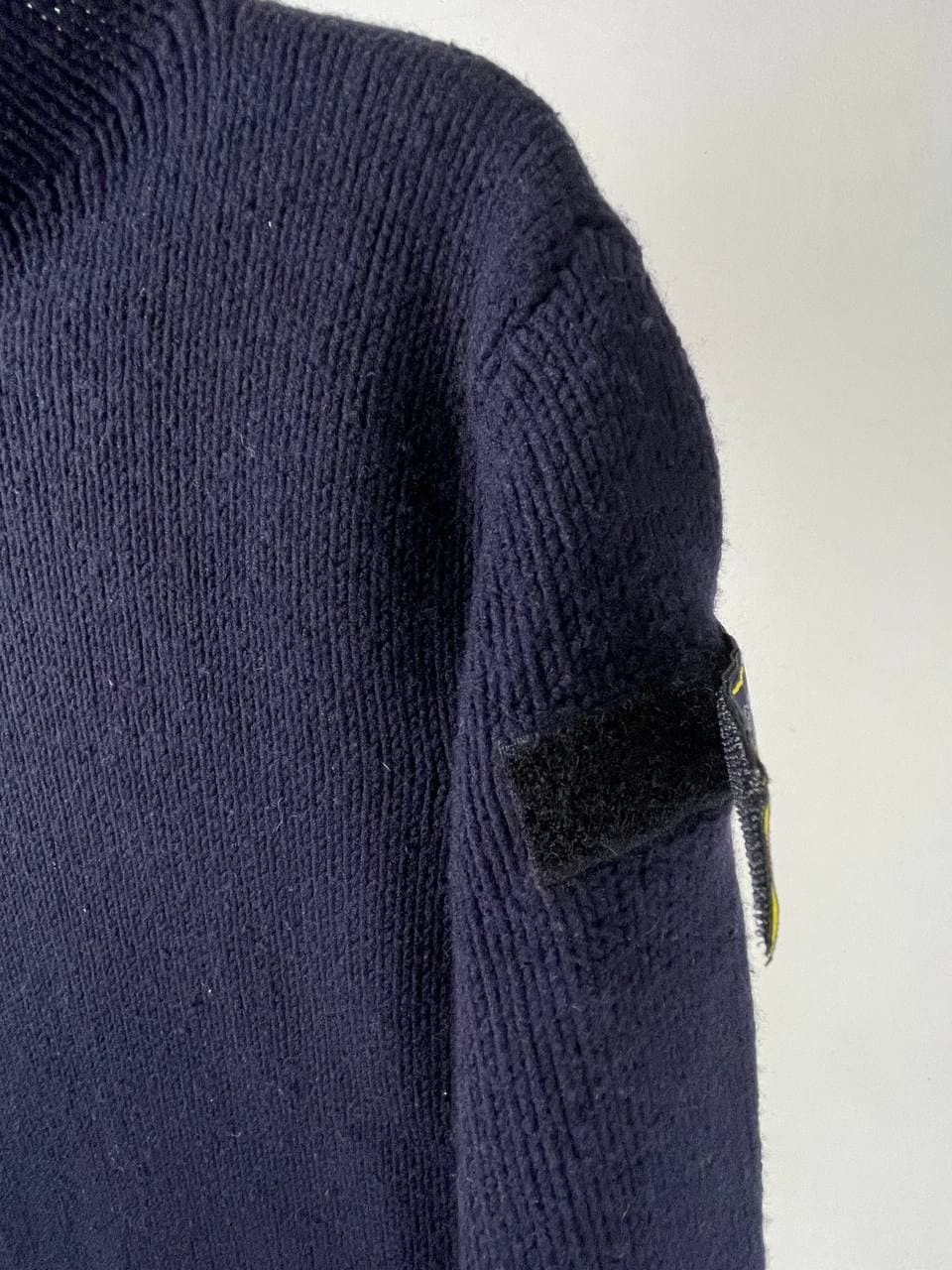 Versace × Vintage Versace Vintage Mockneck Medusa Badge Sweater Size US M / EU 48-50 / 2 - 4 Thumbnail