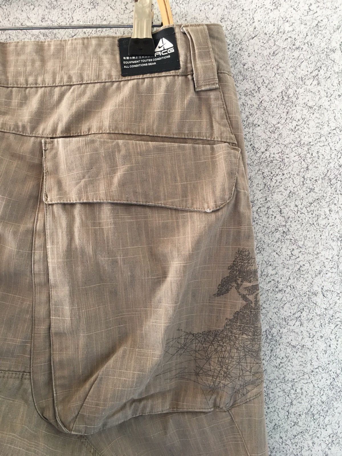 Nike × Nike ACG MultiPocket Cargo Trousers All Condition Gear Size US 35 - 8 Thumbnail