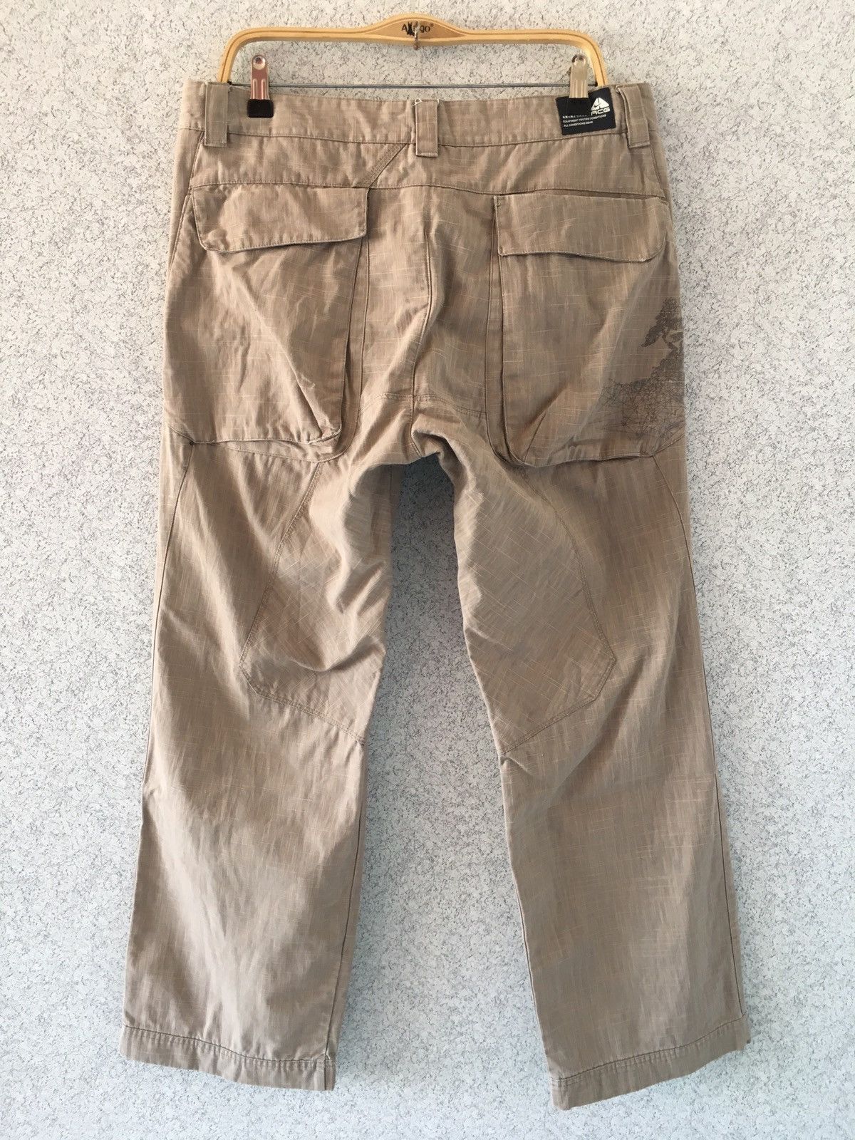 Nike × Nike ACG MultiPocket Cargo Trousers All Condition Gear Size US 35 - 3 Thumbnail
