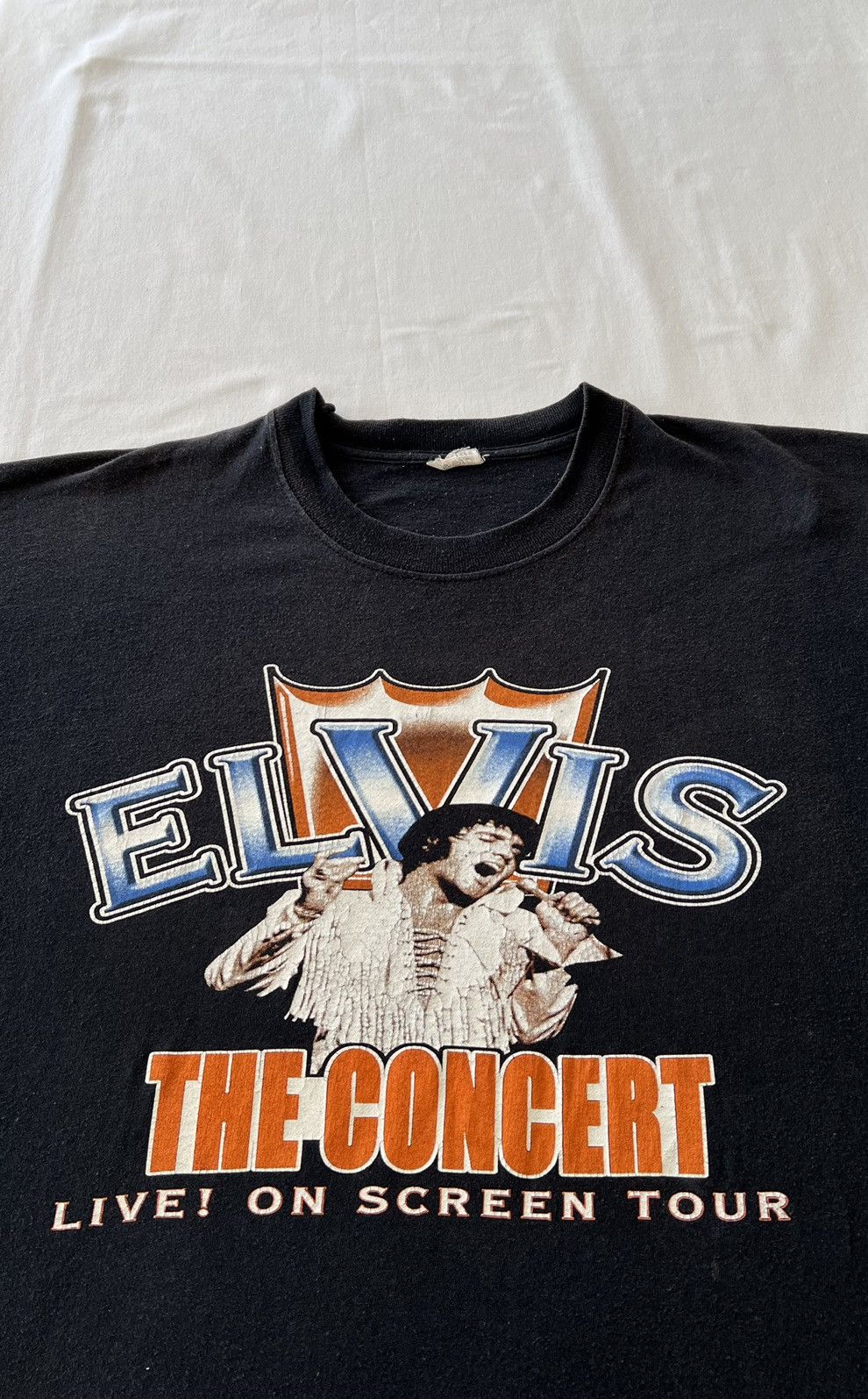 Band Tees Vintage 2001 Elvis Presley Live! On Screen Tour Black Tee Size US XL / EU 56 / 4 - 3 Thumbnail