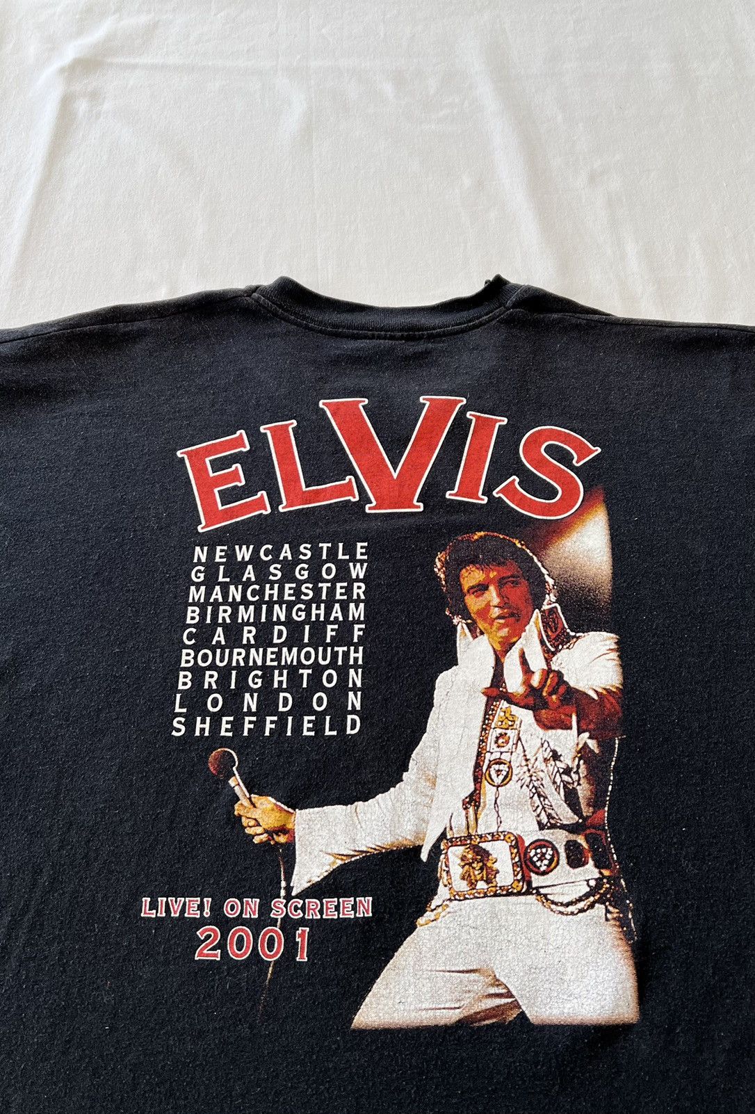 Band Tees Vintage 2001 Elvis Presley Live! On Screen Tour Black Tee Size US XL / EU 56 / 4 - 11 Thumbnail