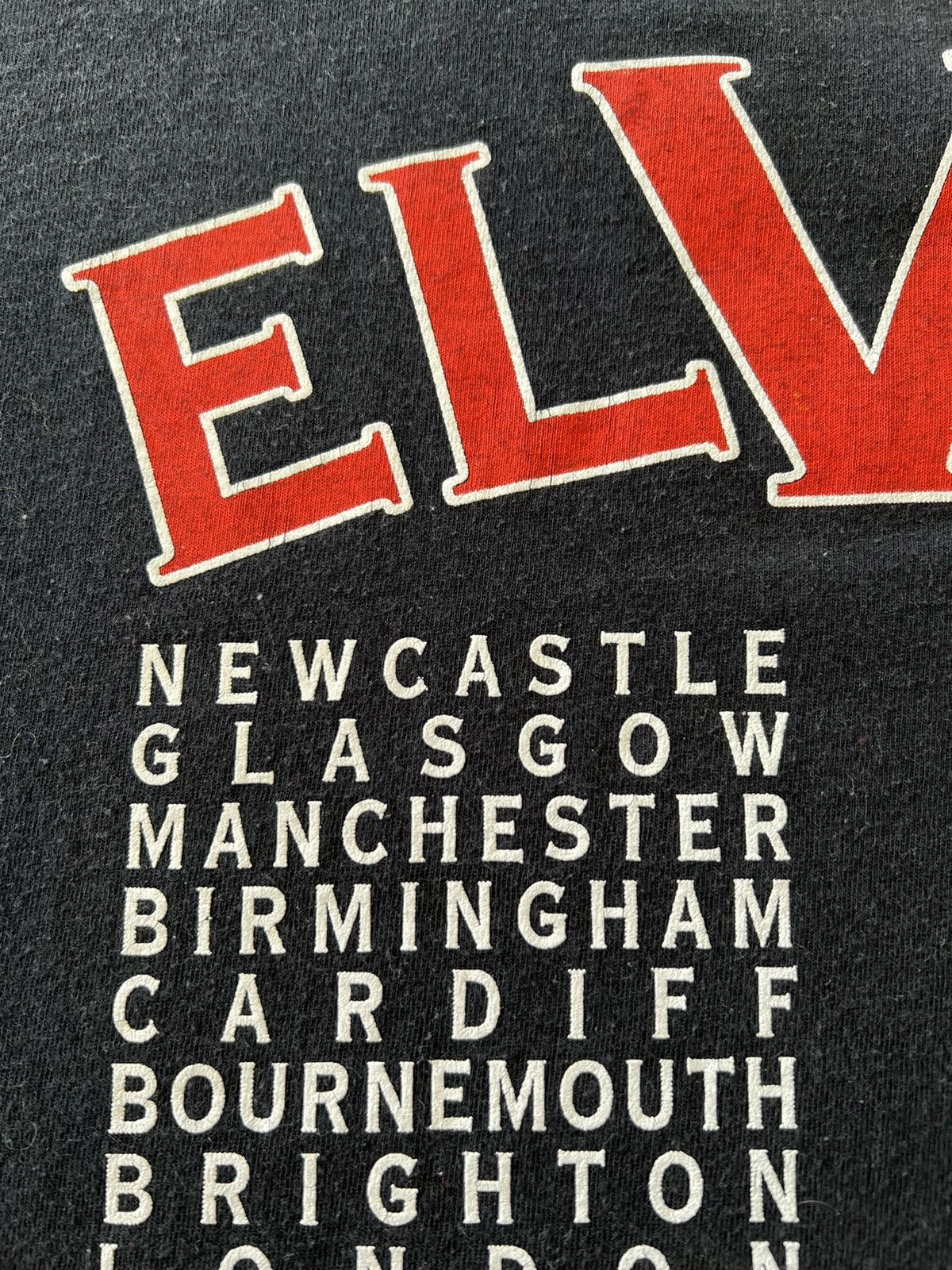 Band Tees Vintage 2001 Elvis Presley Live! On Screen Tour Black Tee Size US XL / EU 56 / 4 - 13 Thumbnail