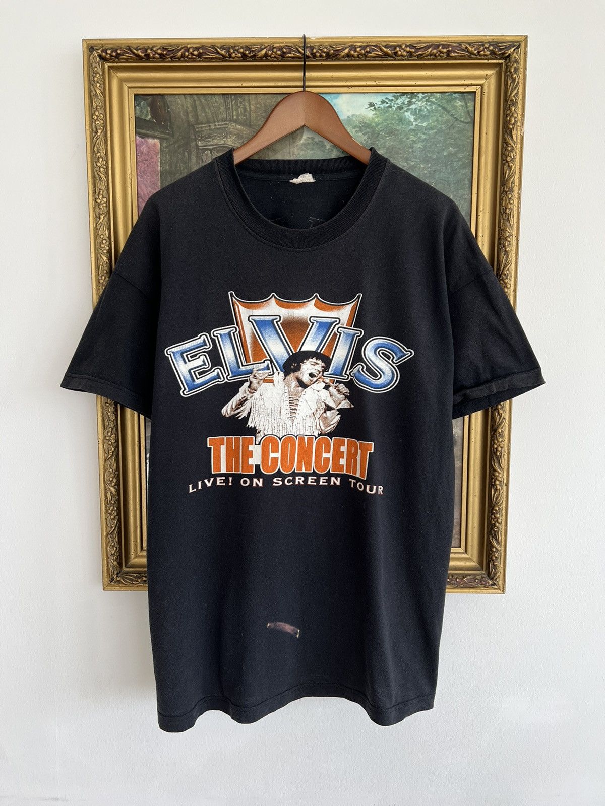 Band Tees Vintage 2001 Elvis Presley Live! On Screen Tour Black Tee Size US XL / EU 56 / 4 - 1 Thumbnail