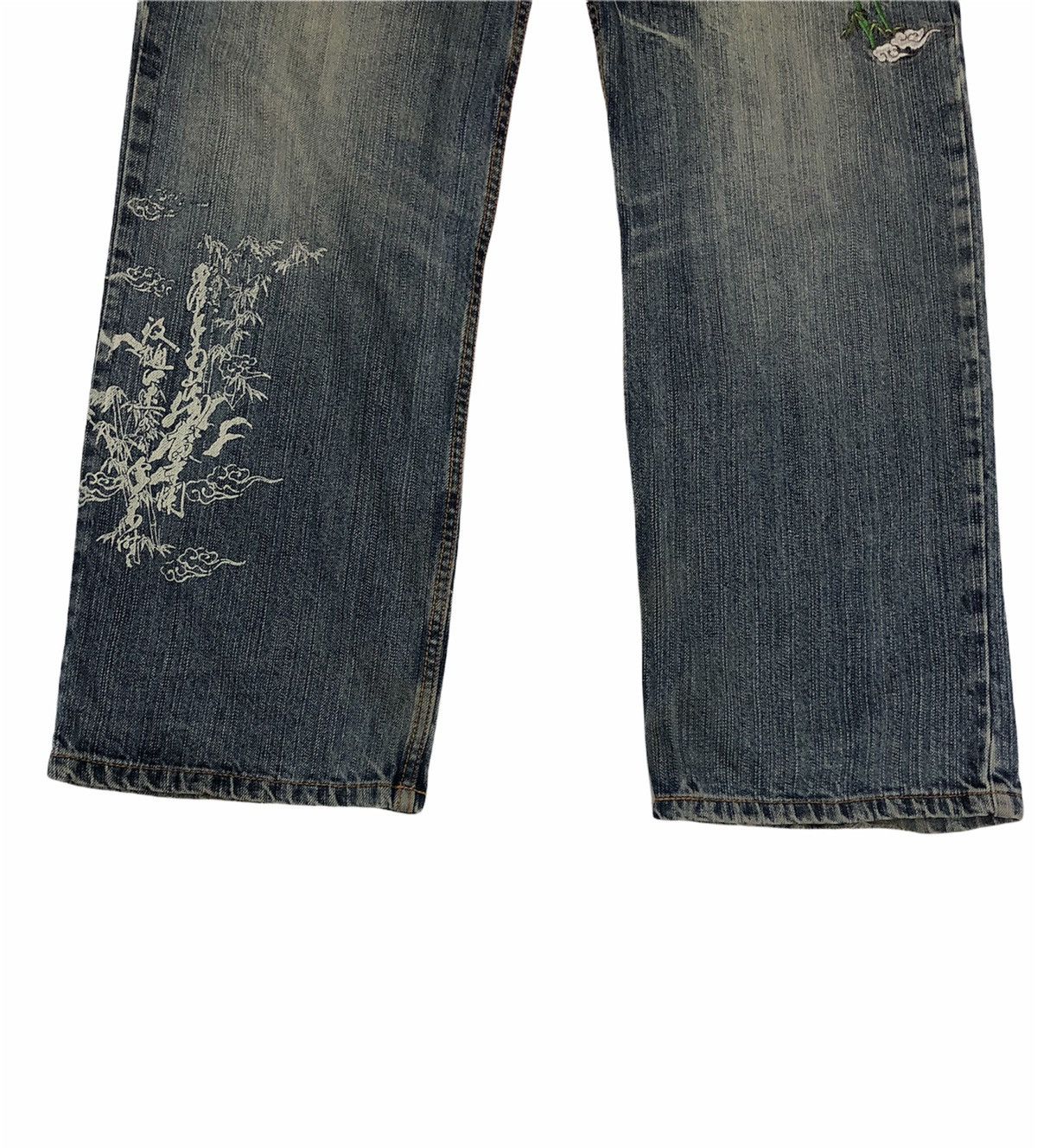 Japanese Brand VINTAGE JAPANESE TRADITIONAL JEANS X TIGER DRAGON EMBROIDED Size US 38 / EU 54 - 12 Thumbnail