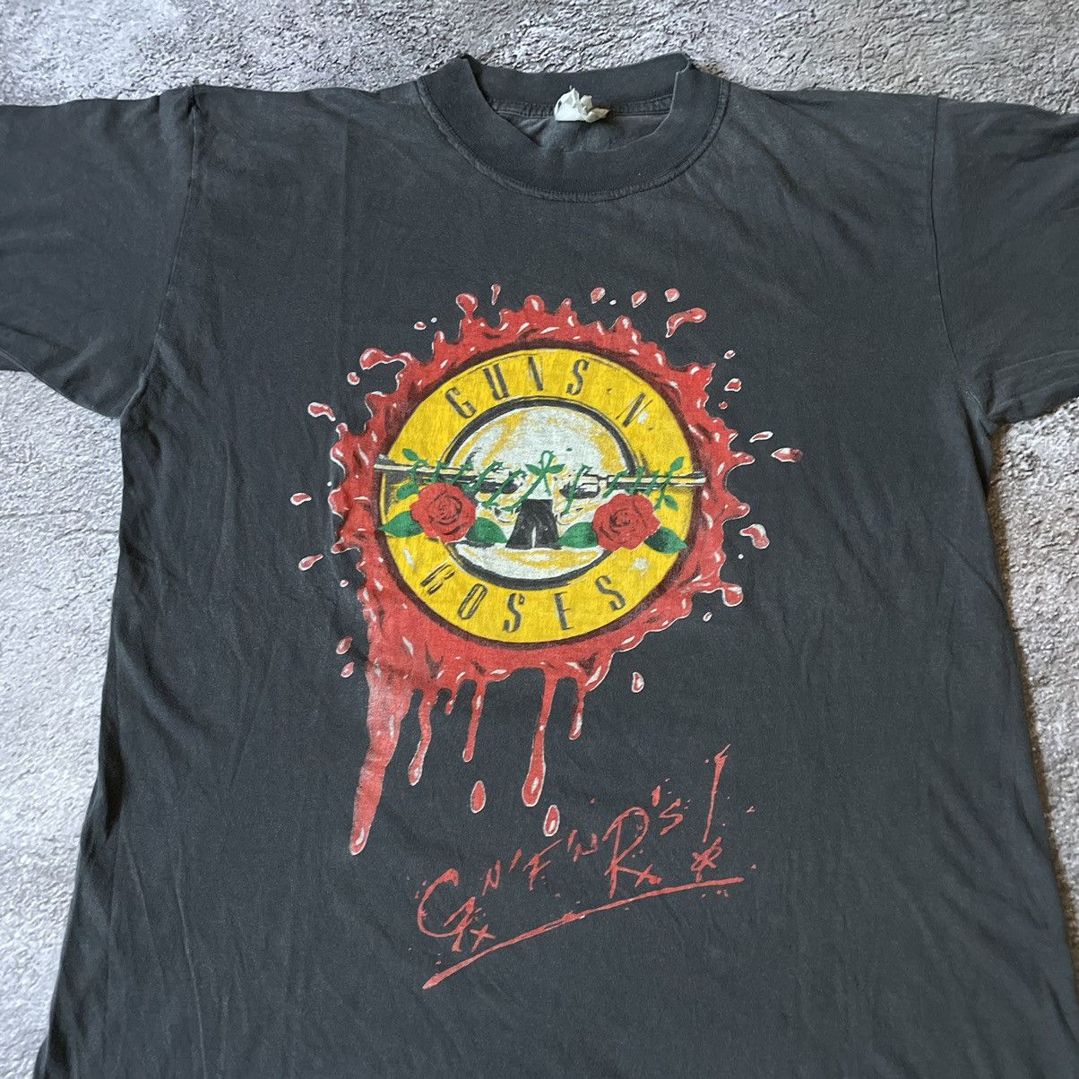 Vintage Vintage 90s GUNS ROSES ABSTRACT ANGRY HORROR M Size US M / EU 48-50 / 2 - 5 Thumbnail