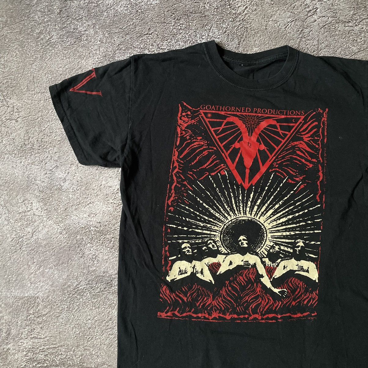 Vintage Vintage Y2K Graphic Tee Devil Abstract Horror Punk Cropped M Size US M / EU 48-50 / 2 - 4 Thumbnail