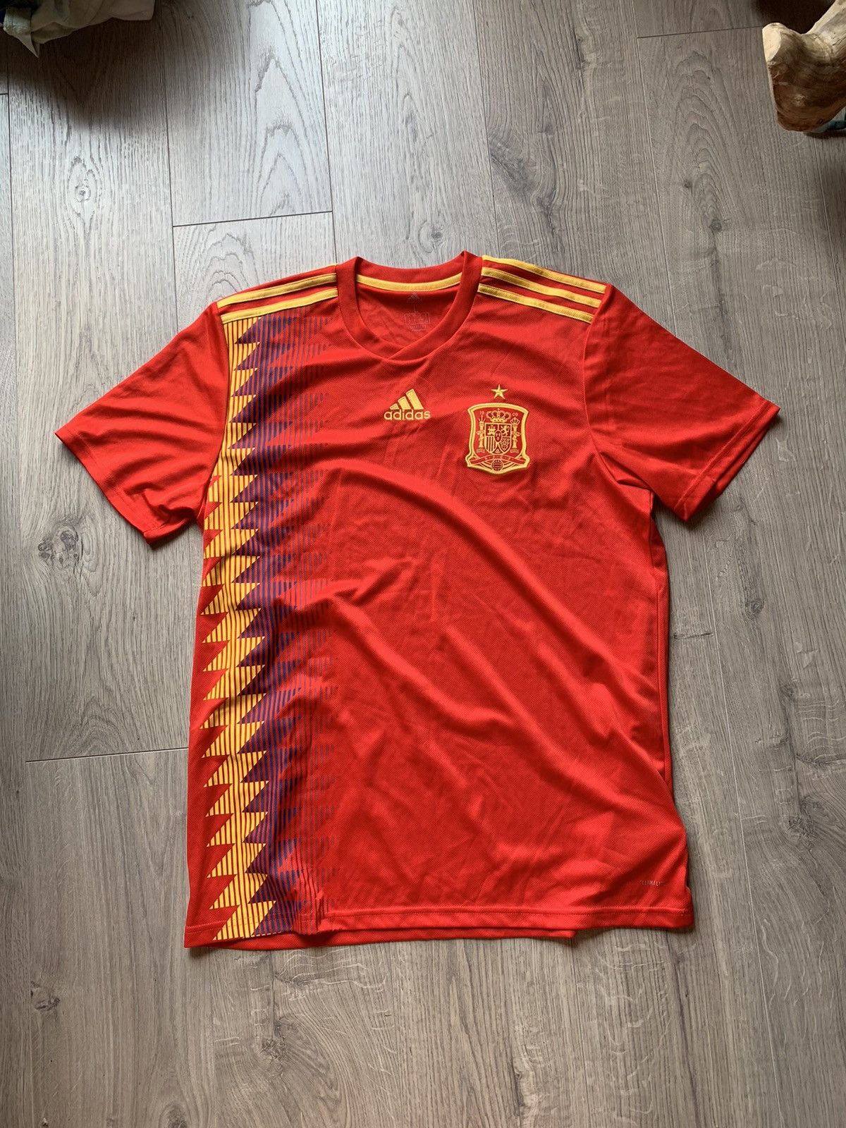 Adidas Spain Adidas Home Soccer Jersey 2018 Size US L / EU 52-54 / 3 - 1 Thumbnail