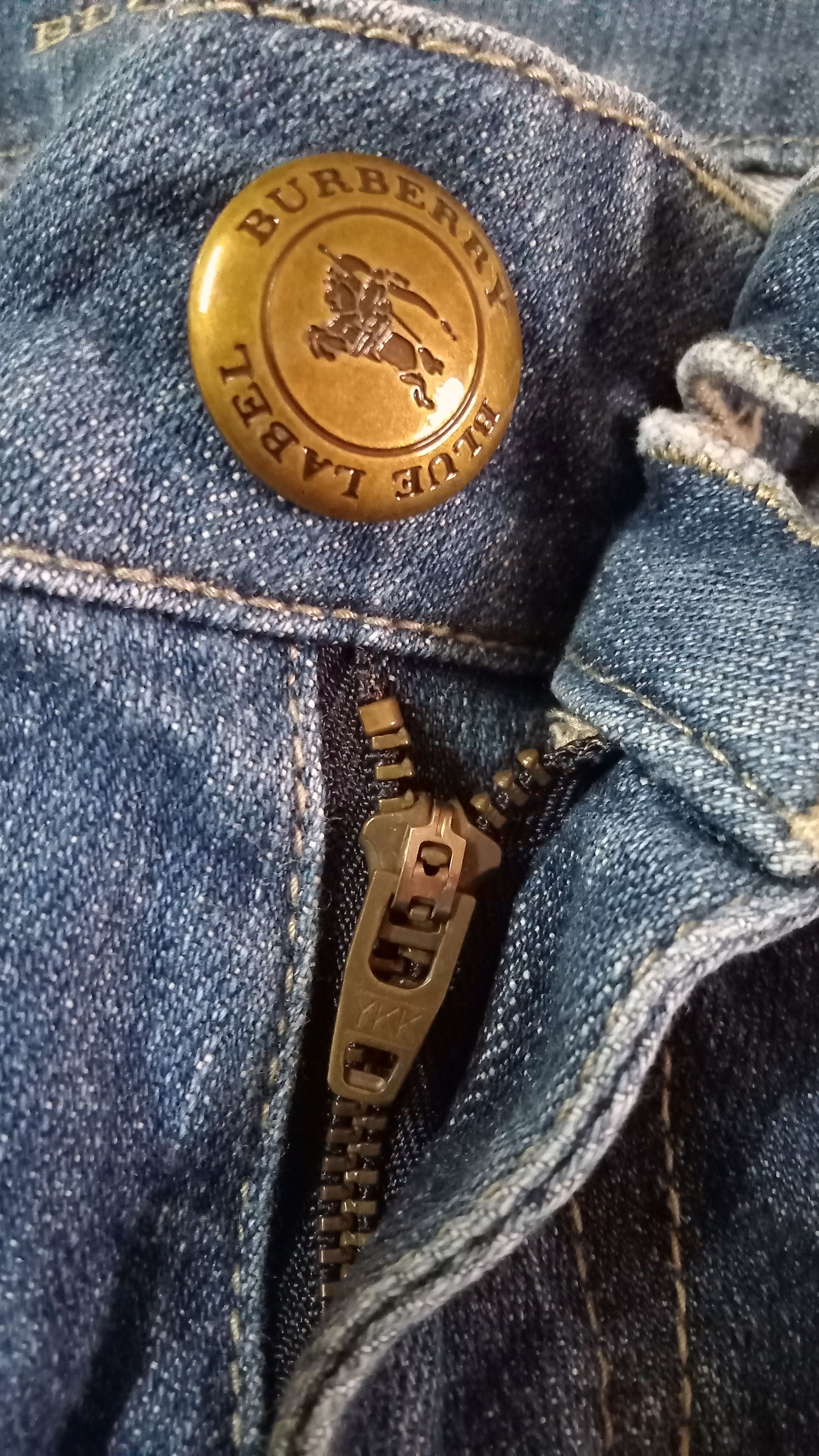 Burberry Vintage Burberry London Women's Cropped Jeans Size 27" / US 4 / IT 40 - 5 Thumbnail