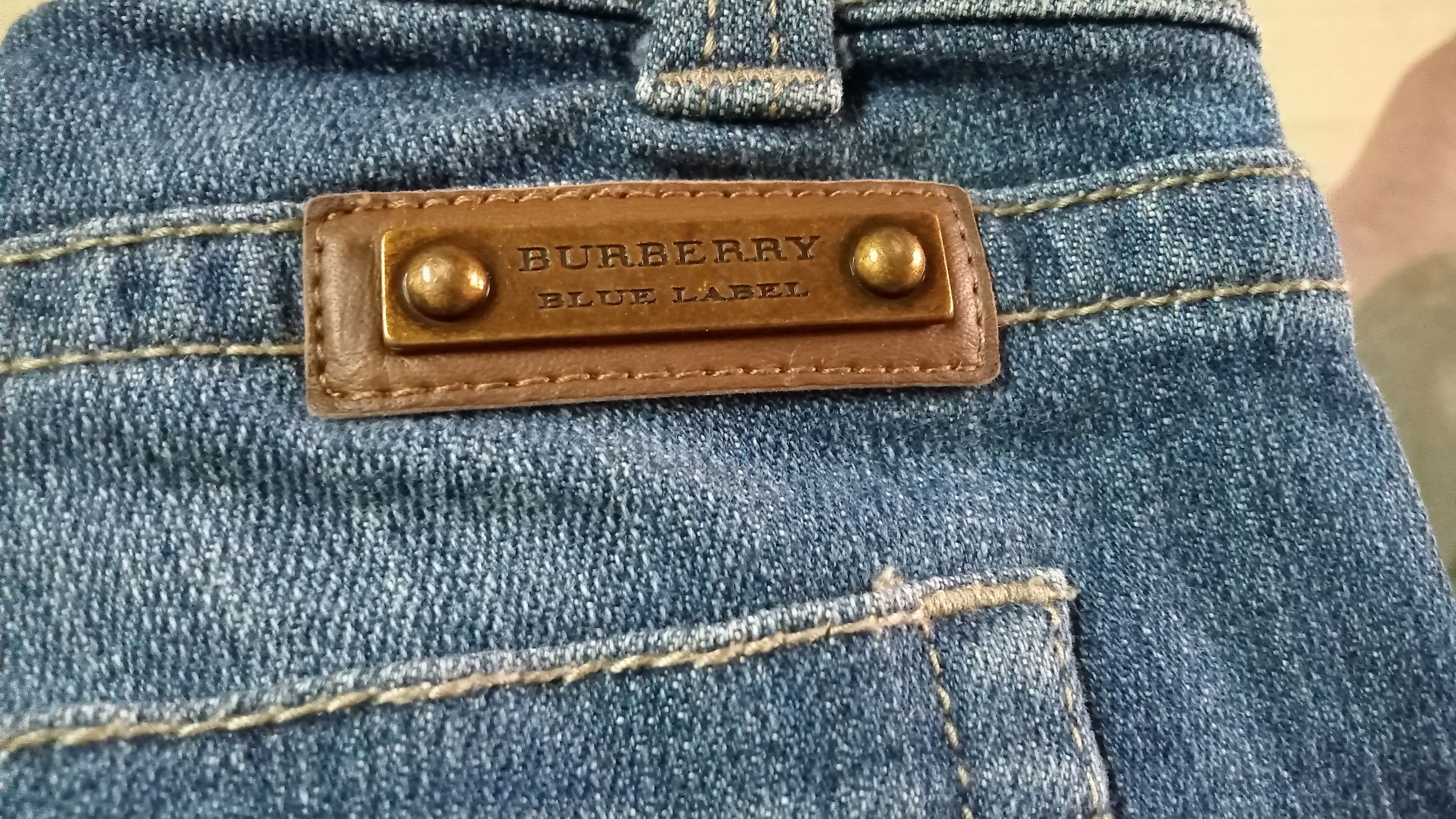 Burberry Vintage Burberry London Women's Cropped Jeans Size 27" / US 4 / IT 40 - 7 Thumbnail