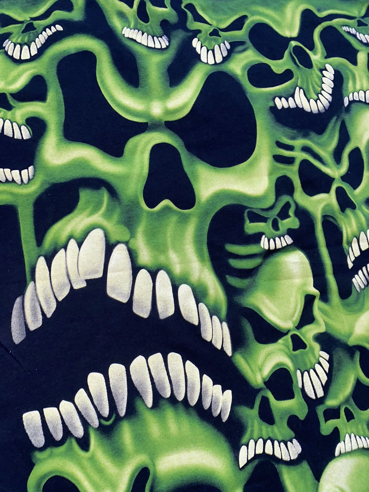 Liquid Blue × Supreme 90s Skull Pile Glow In Dark Carhartt Size US XL / EU 56 / 4 - 8 Thumbnail