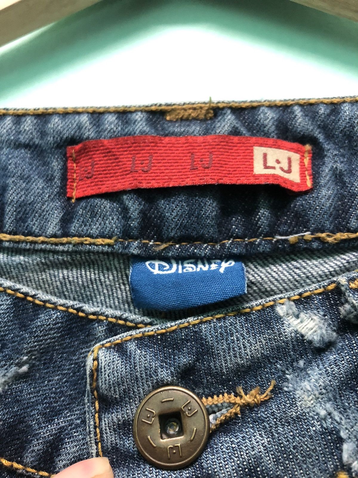 Disney × Liu Jo LIU-JO x DISNEY BLUE WASH DENIM MADE IN ITALY 🇮🇹 Size US 28 / EU 44 - 4 Thumbnail