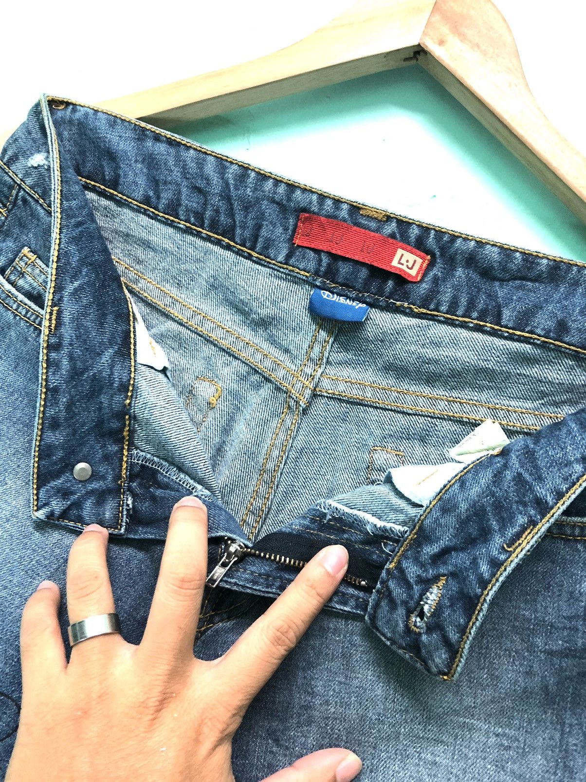Disney × Liu Jo LIU-JO x DISNEY BLUE WASH DENIM MADE IN ITALY 🇮🇹 Size US 28 / EU 44 - 5 Thumbnail