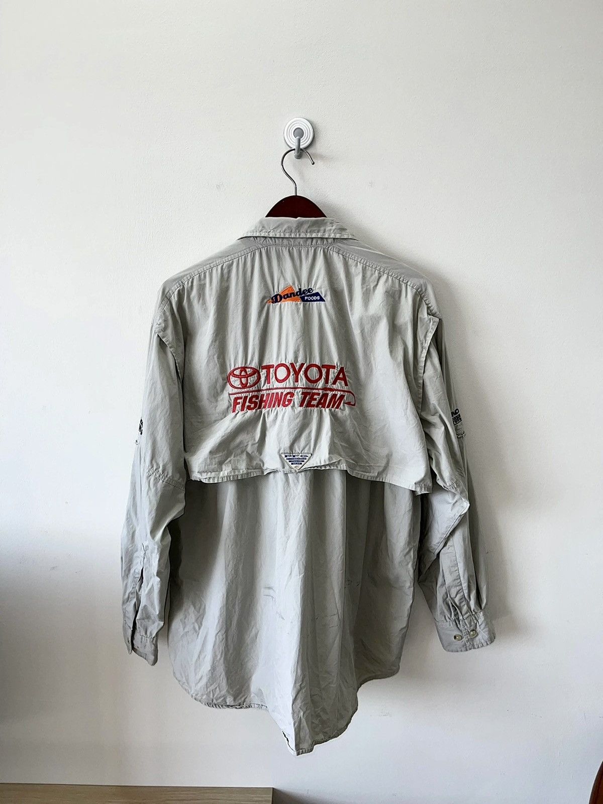 Columbia × Vintage VTG TOYOTA SEA SNAKE FISHING TEAM X COLUMBIA TUNDRA FORCE V8 Size US L / EU 52-54 / 3 - 13 Thumbnail