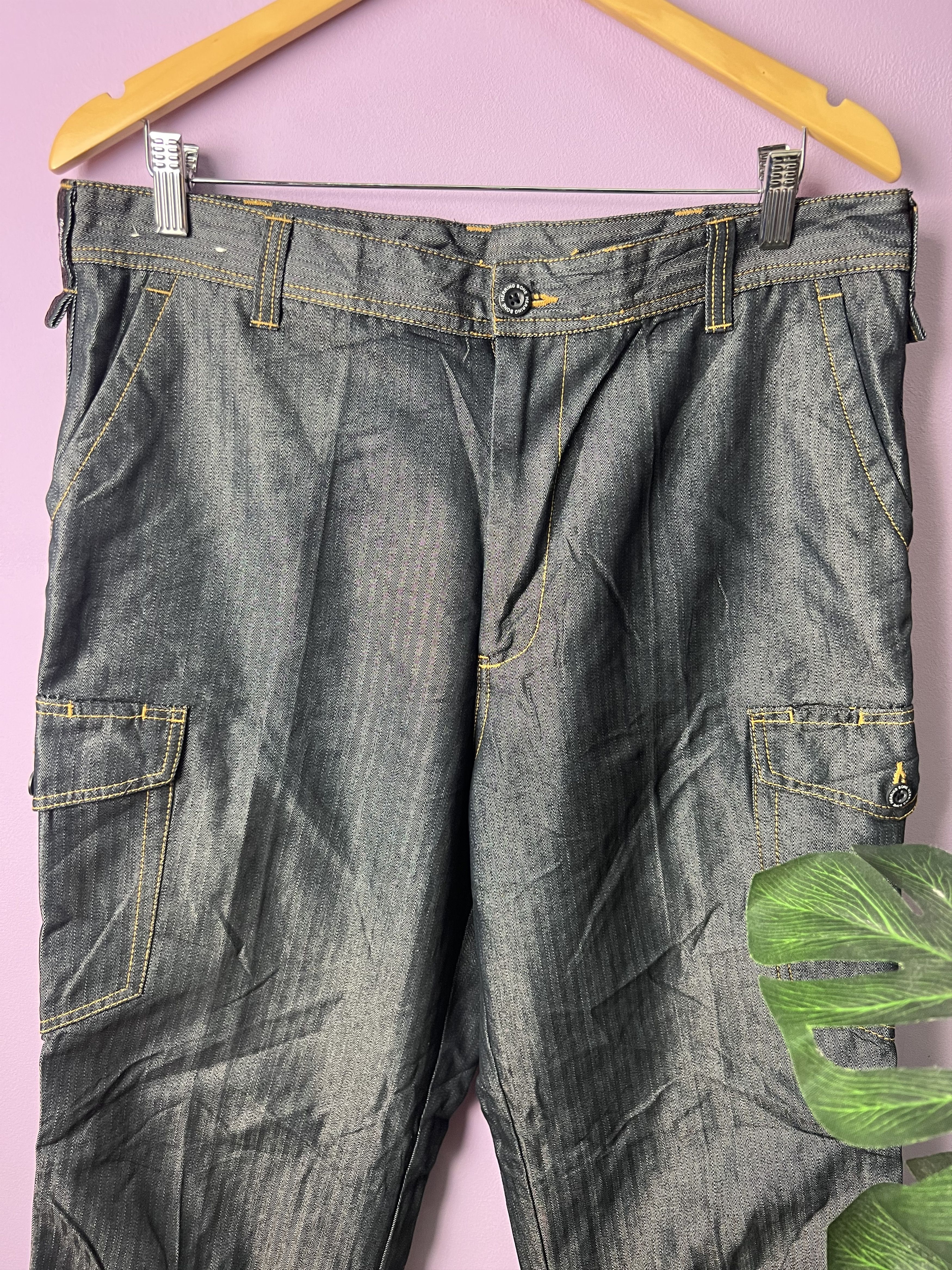 Japanese Brand 🔥Herringbone Denim Cargo Pants Size US 35 - 4 Thumbnail