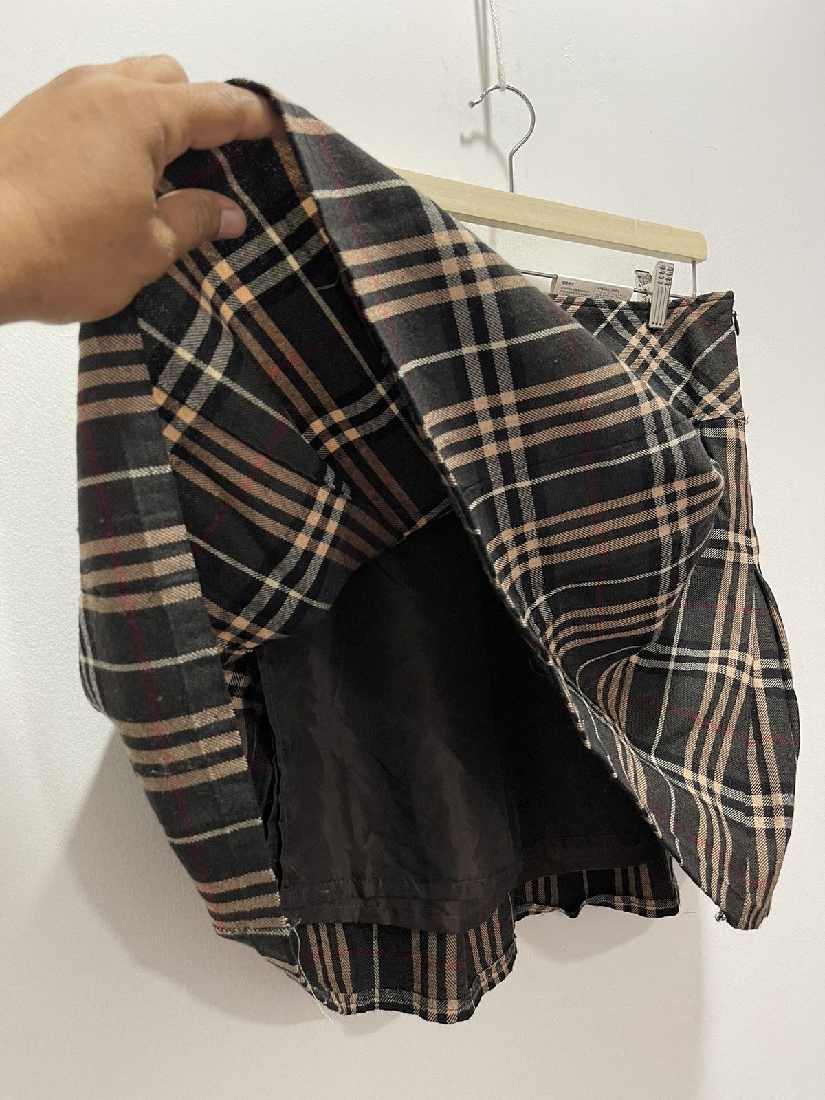 Burberry BURBERRY LONDON BLUE LABEL MINI SKIRT Size 28" / US 6 / IT 42 - 4 Thumbnail