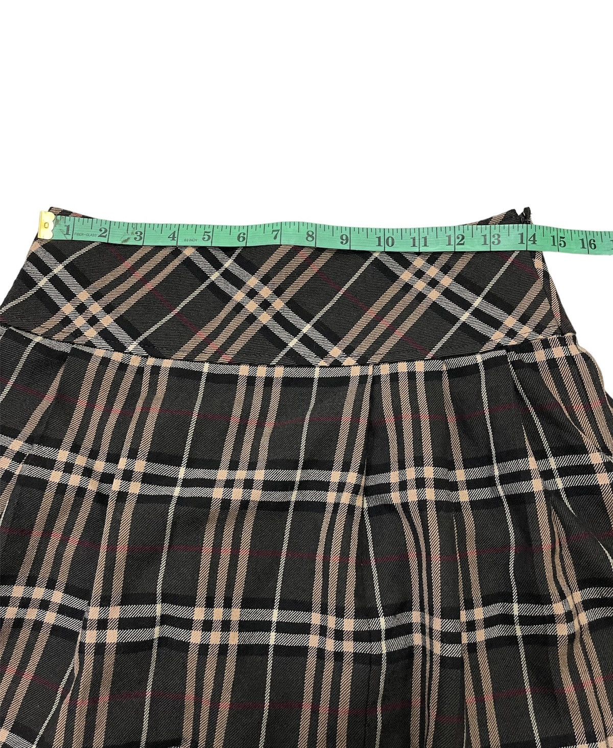 Burberry BURBERRY LONDON BLUE LABEL MINI SKIRT Size 28" / US 6 / IT 42 - 10 Thumbnail