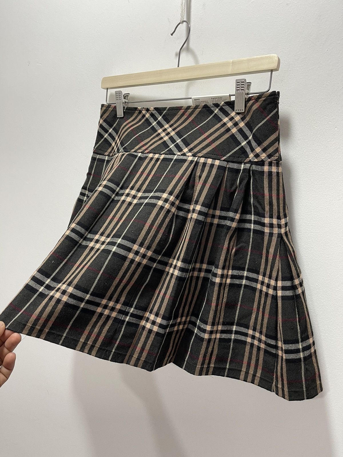 Burberry BURBERRY LONDON BLUE LABEL MINI SKIRT Size 28" / US 6 / IT 42 - 2 Thumbnail