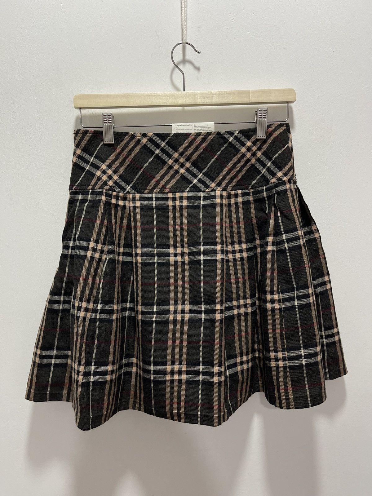 Burberry BURBERRY LONDON BLUE LABEL MINI SKIRT Size 28" / US 6 / IT 42 - 5 Thumbnail