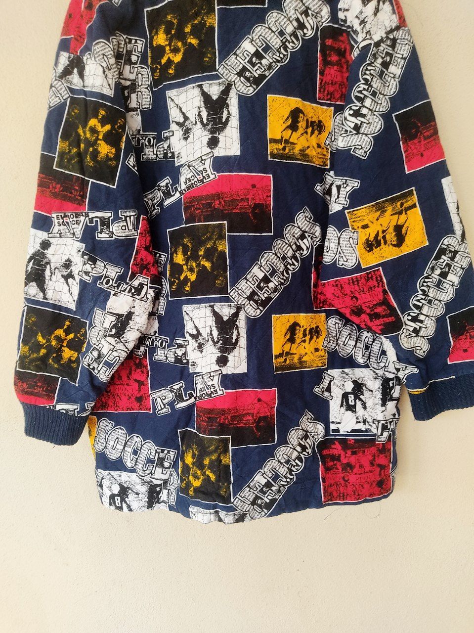 Japanese Brand VINTAGE GIOWELLS EUROPEAN SOCCER OVERPRINTED JACKET Size US L / EU 52-54 / 3 - 3 Thumbnail
